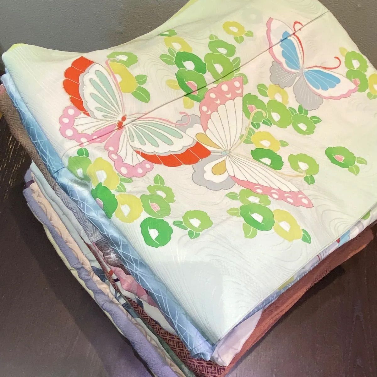 まとめ売り】正絹訪問着15枚 リメイク素材 ハンドメイド向け - メルカリ