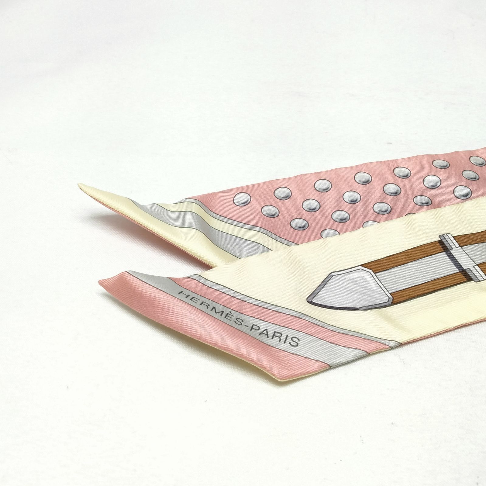 エルメスツイリー グラントゥラララ ⭐️良品⭐️ エルメス グラントゥラララ ツイリースカーフ オレ