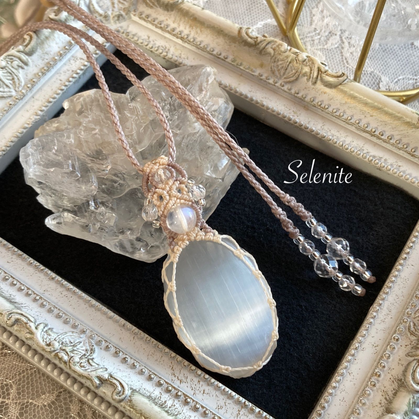 ✨Christmas Special✨ 高品質セレナイトマクラメネックレス - メルカリ