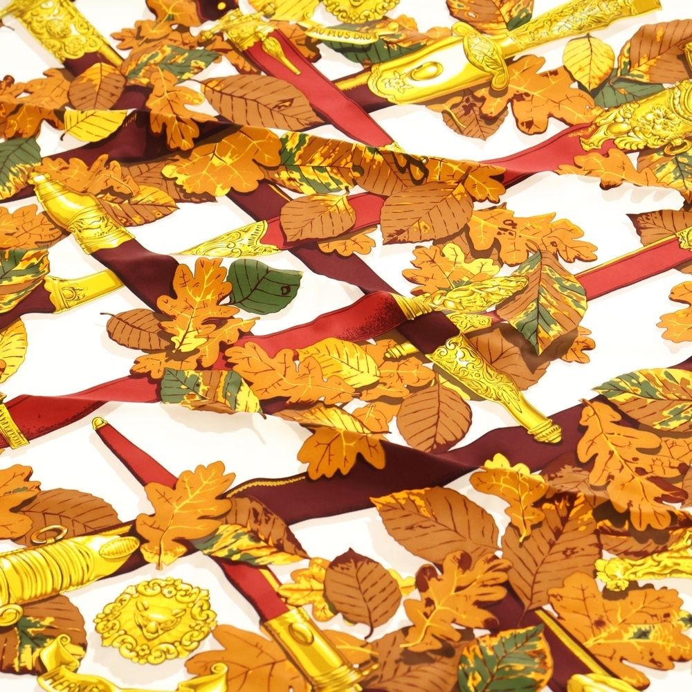 HERMES (エルメス) カレ90 AU PLUS DRU 紅葉 スカーフ ボルドー