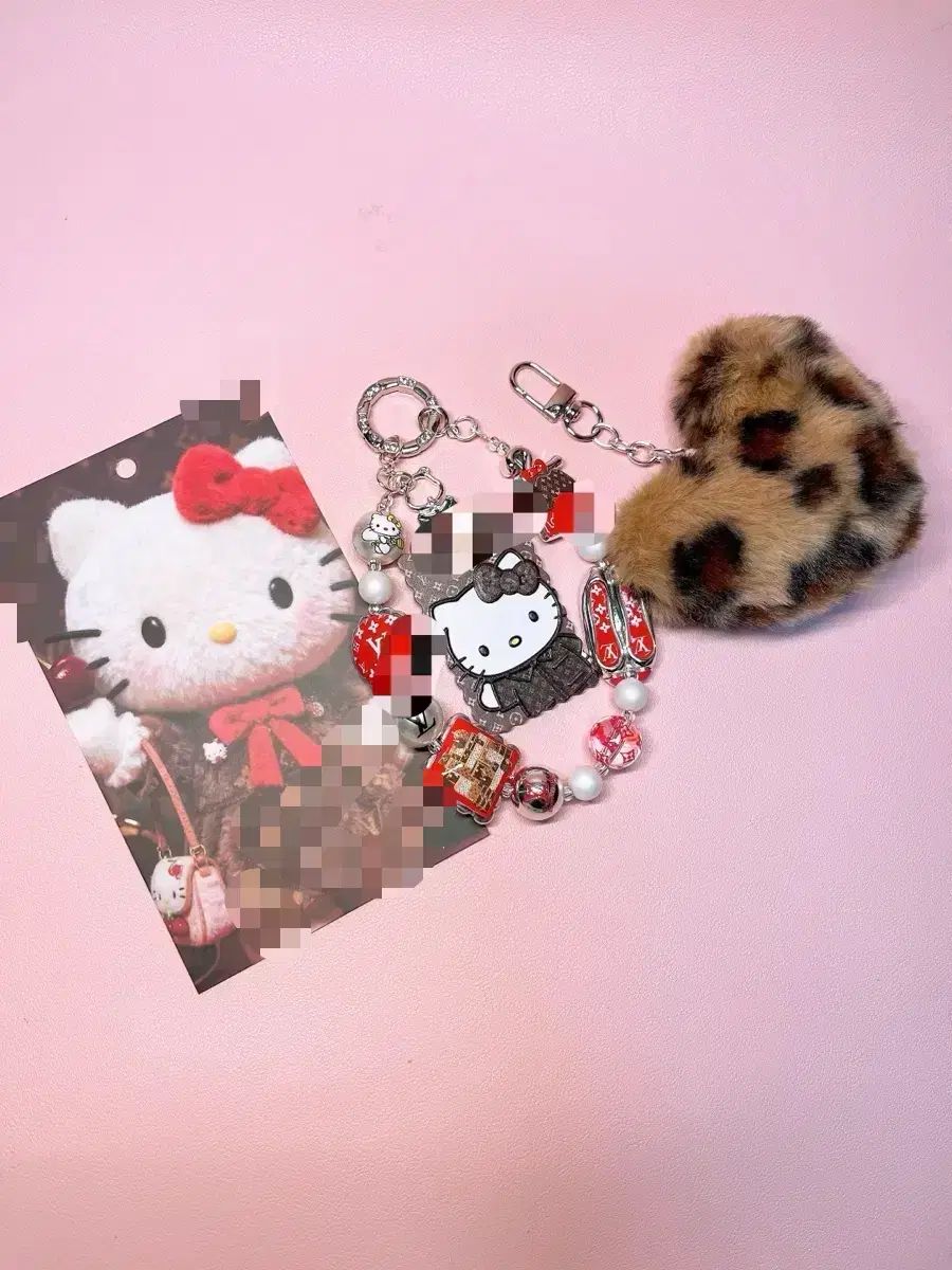 レッド ル キーホルダー ビーズキーホルダー