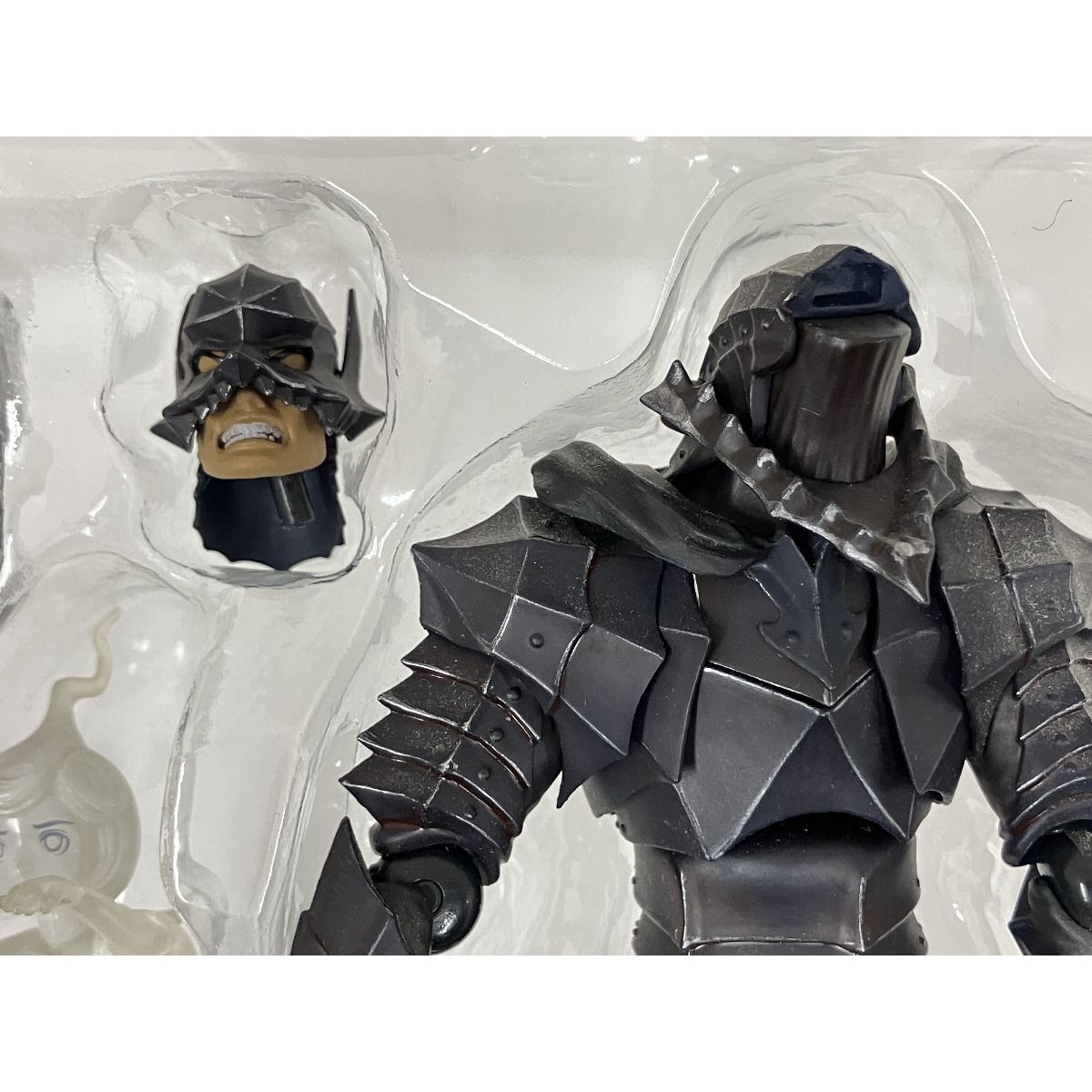 figma 410 ベルセルク ガッツ 狂戦士の甲冑ver. リペイント髑髏