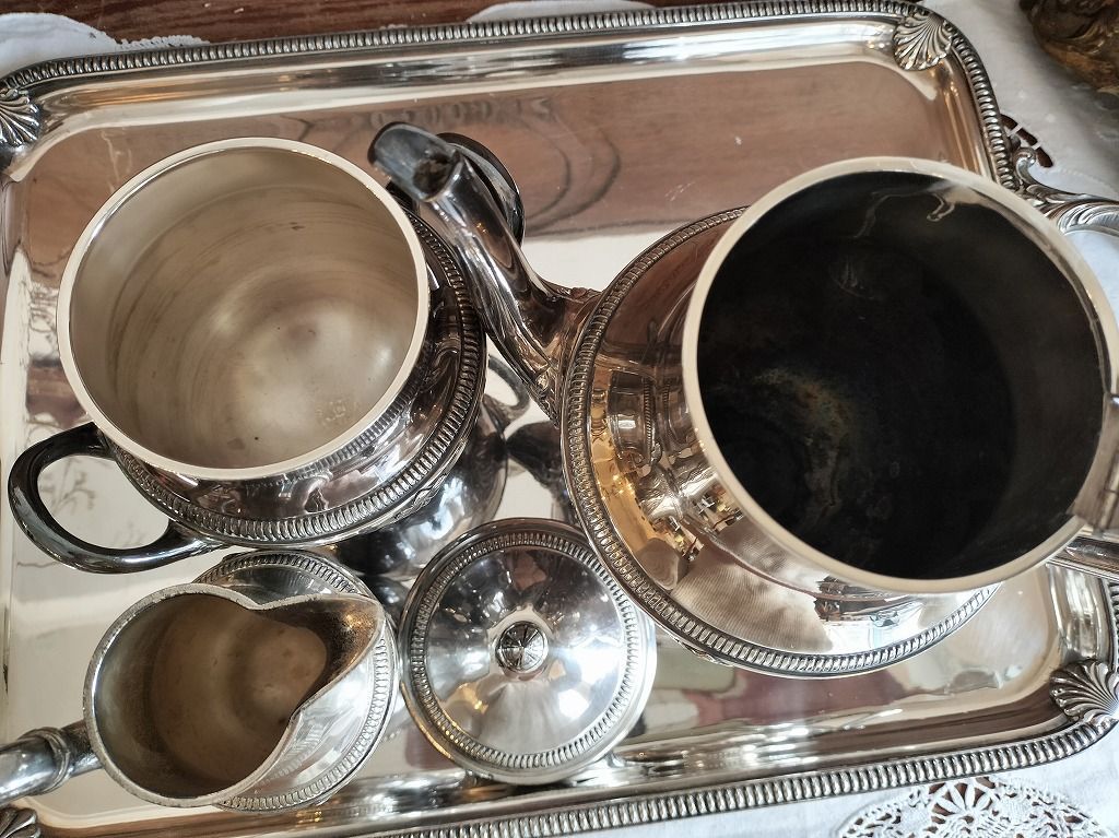 フランス アンティーク 装飾 銀メッキ　トレー 2点セット1900年 フランス アンティーク 装飾 銀メッキ トレー 2点セット1900年