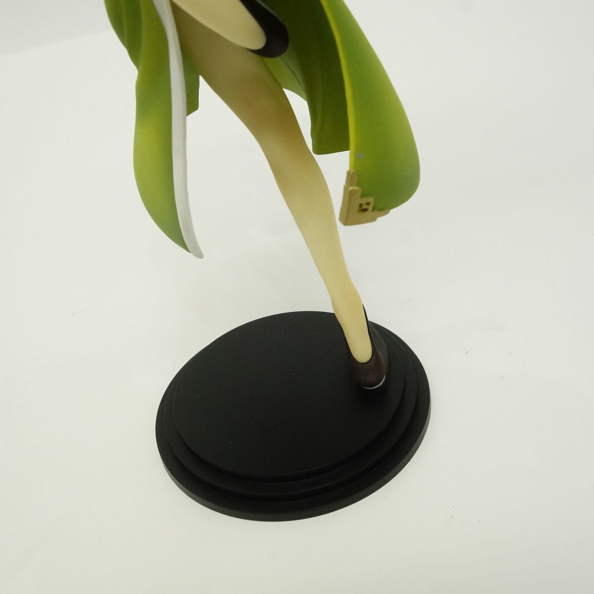 キューズQ 東方プロジェクト 色鮮やかに虹色な門番 紅美鈴 1/8 完成品