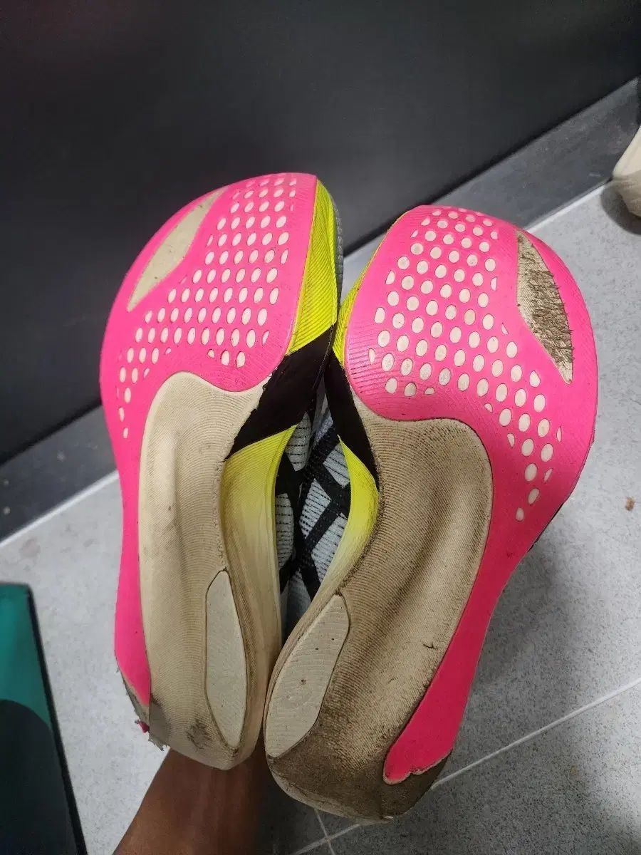 アシックス メタスピード エデンキー 265