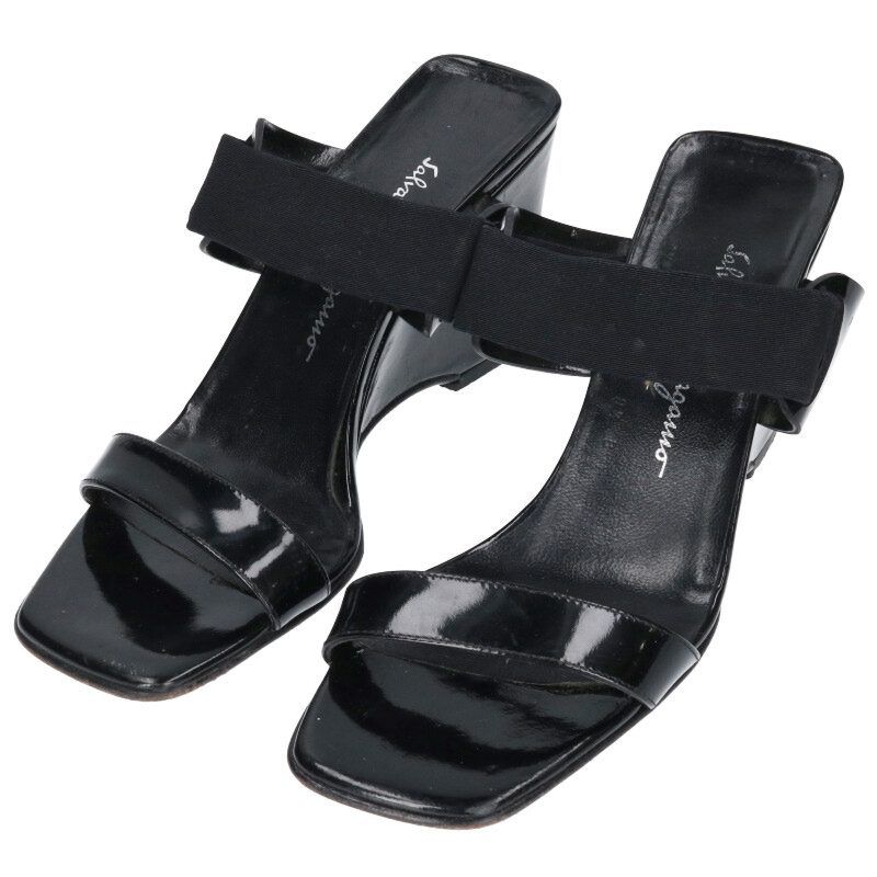 サルバトーレフェラガモ ウェッジソールクリアサンダル レディース 8.5