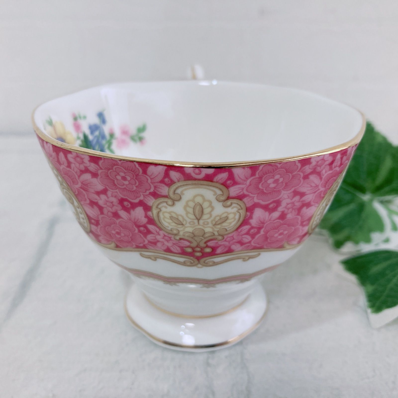 美品 ロイヤルアルバート レディカーライル カップ＆ソーサー Royal