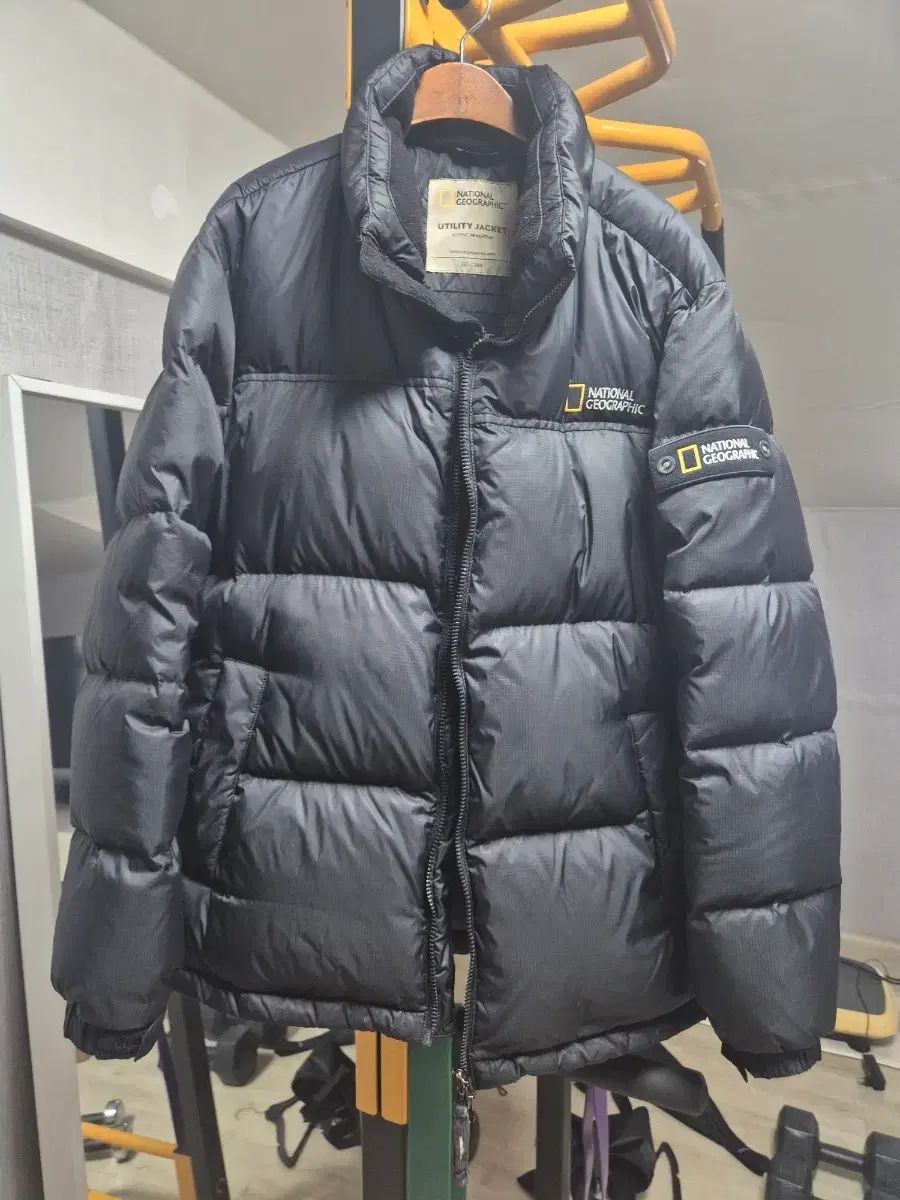 ナショナルジオグラフィック ユーティリティ ブラック ダウン ジャケット Lサイズ