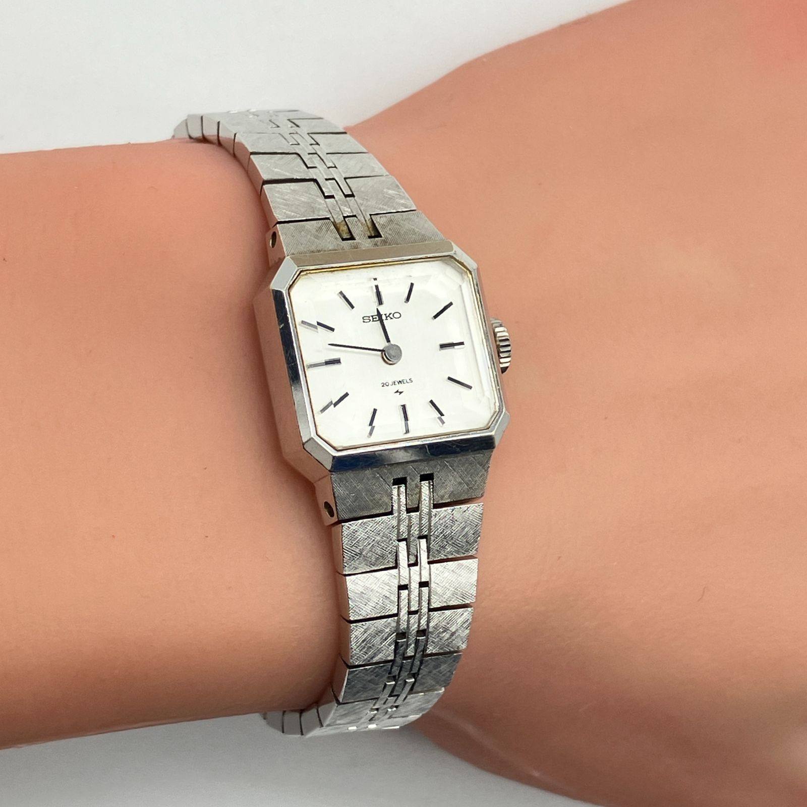 ヴィンテージ SEIKO セイコー 手巻き 懐中時計 24石 中古】セイコー SEIKO 17-3330 腕時計 手巻き 20石 スクエア