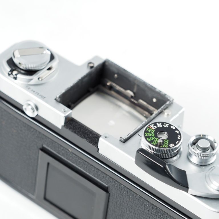 Nikon F2 アイレベル ボディ シルバー 747万番 ニコン フィルム一眼