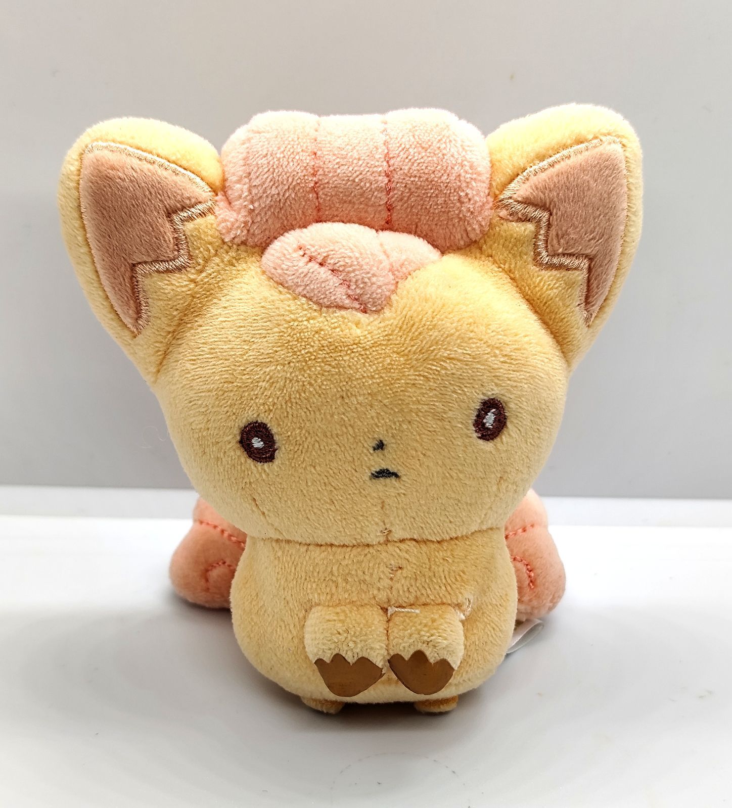 ポケモンセンター マジパン ロコン マスコット ぬいぐるみ - メルカリ