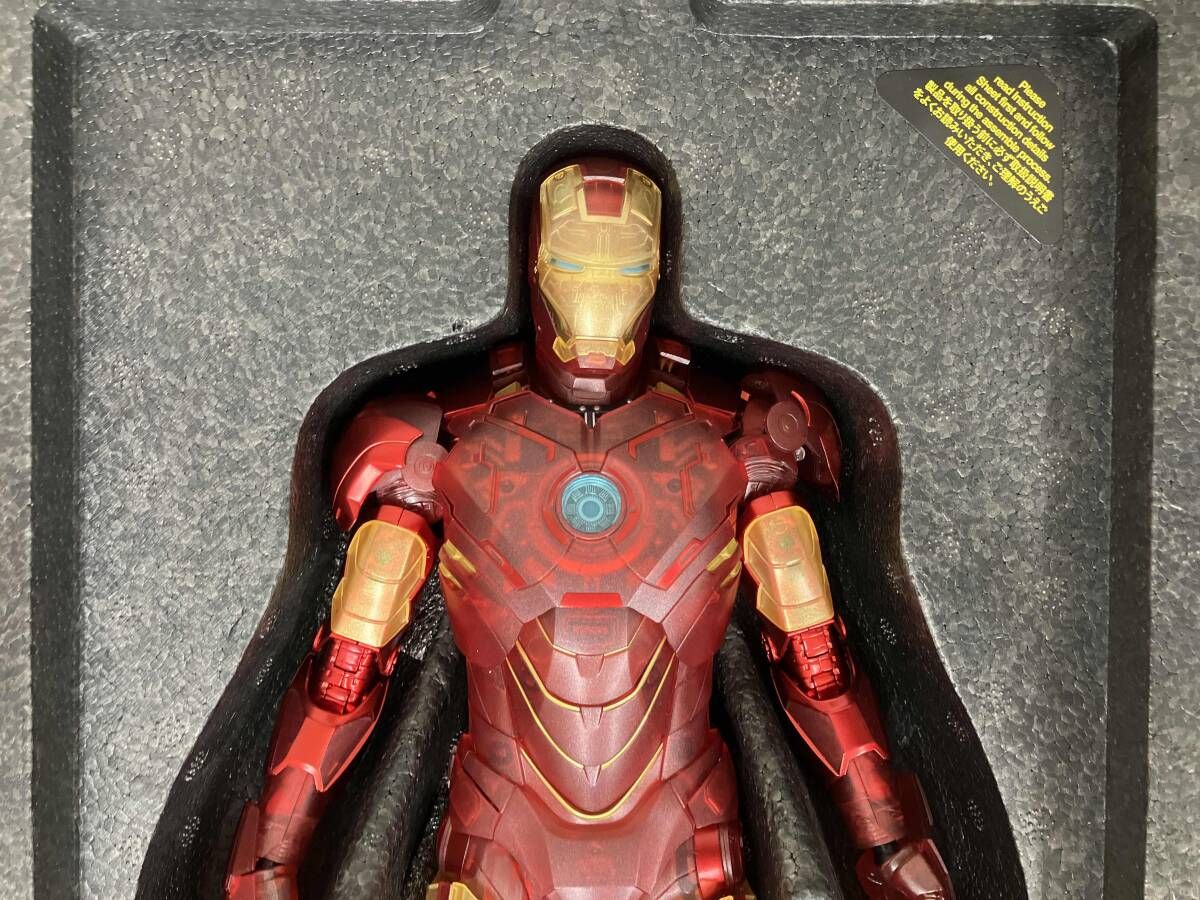 ジャンク ホットトイズ アイアンマン・マｰク4(ホログラフィック版) 1/6