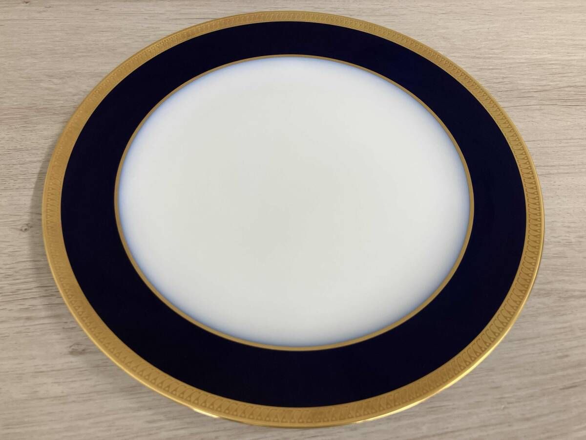 大倉陶園 瑠璃片葉金蝕 約26cm 皿 プレート - メルカリ