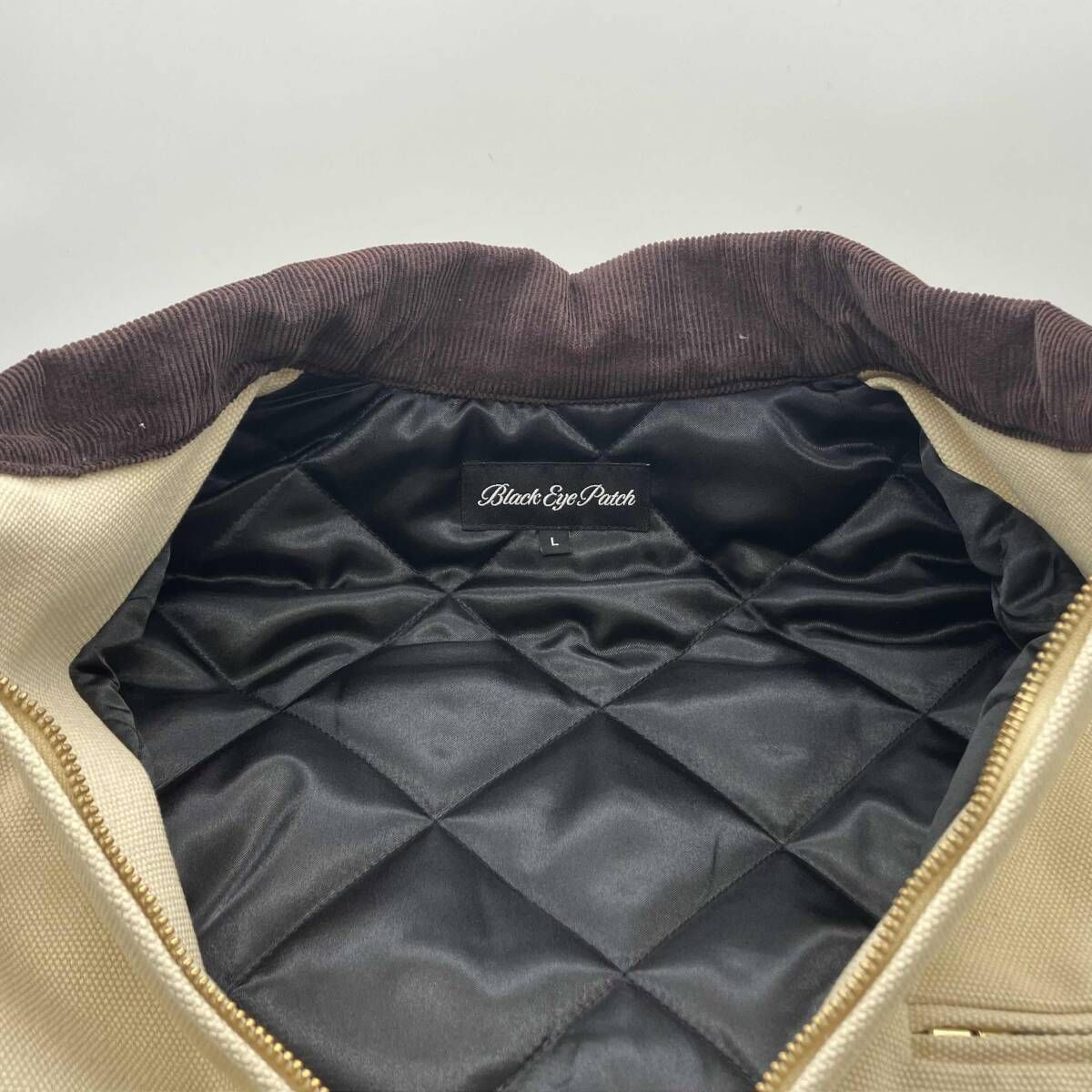 BLACK EYE PATCH HWC LABEL EMBROIDERED DUCK JACKET BEIGE ブラック