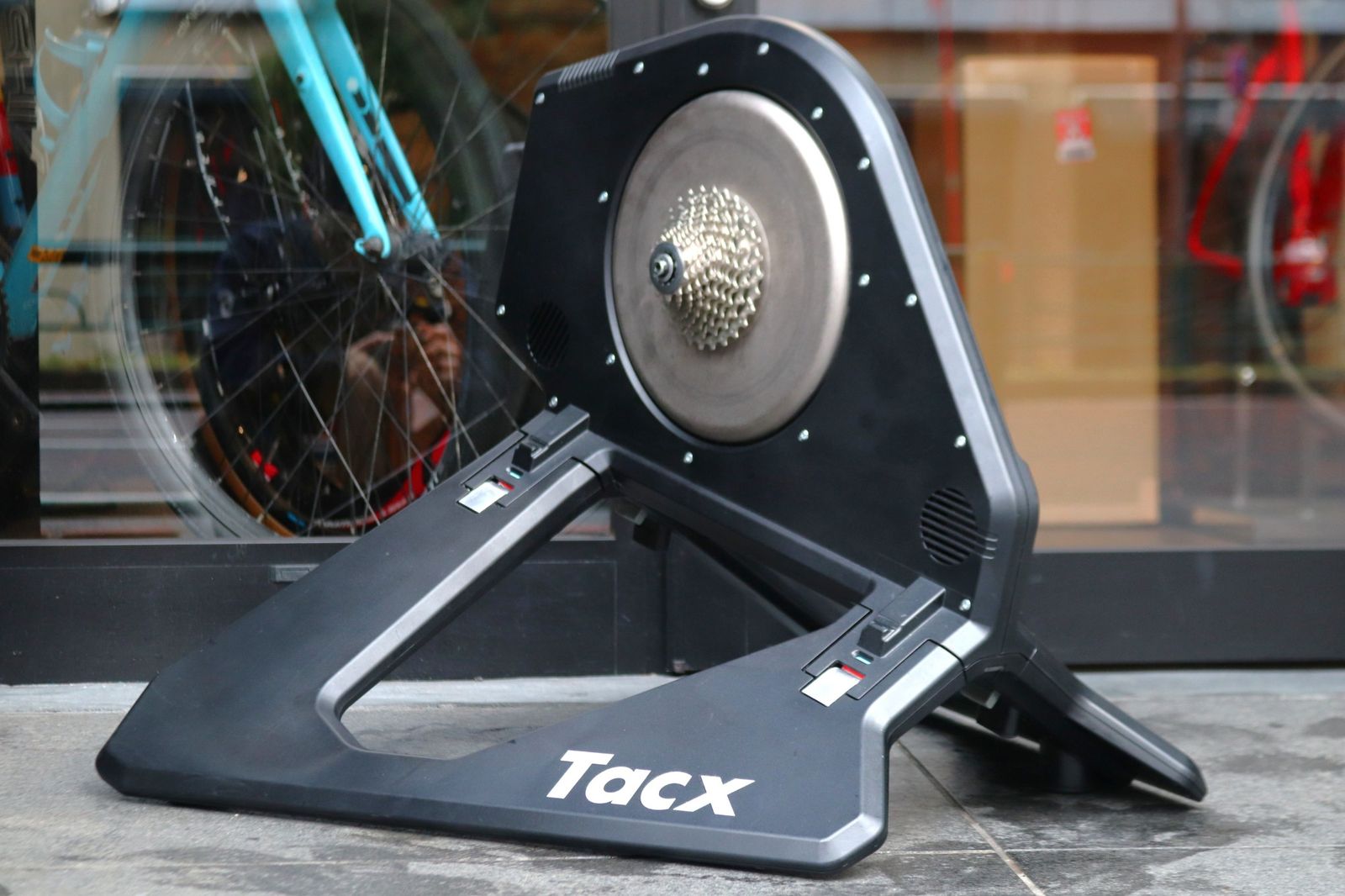 TACX NEO SMART T2800 タックス スマートレーナー ローラー台 Smart