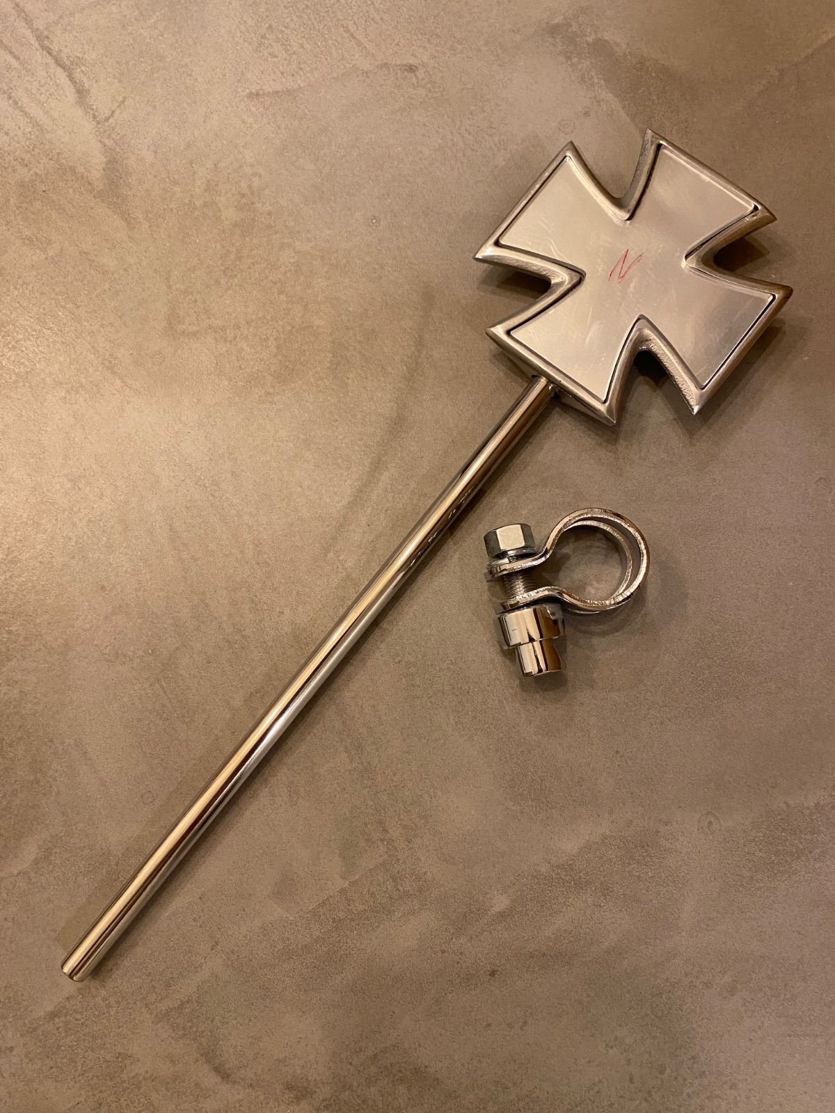 Dayten Casting （デイテンキャスティング）アイアンクロス ミラー