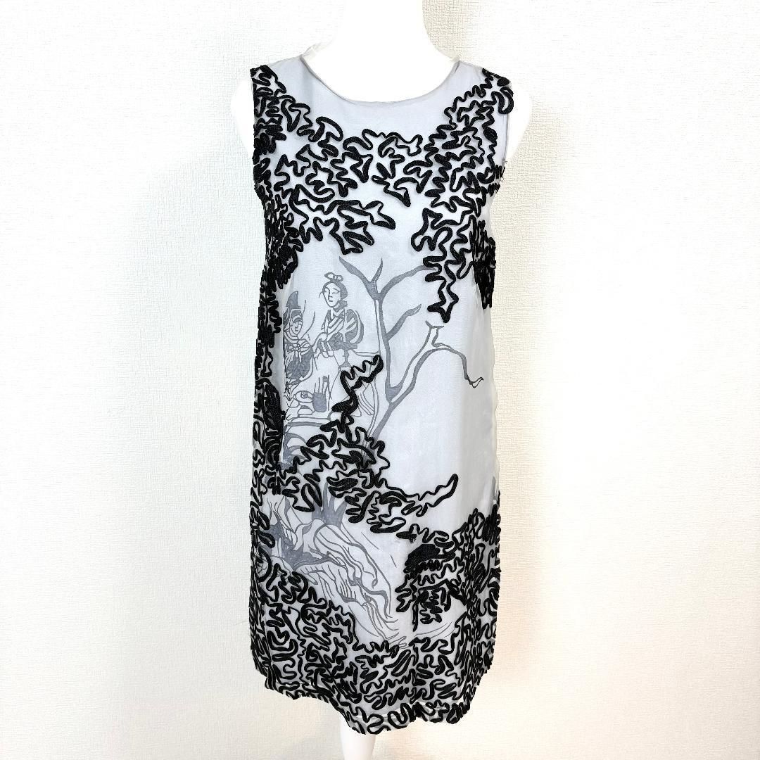 美品 VIVIENNE TAM 掛け軸アートノースリーブワンピース 6 刺繍 - メルカリ