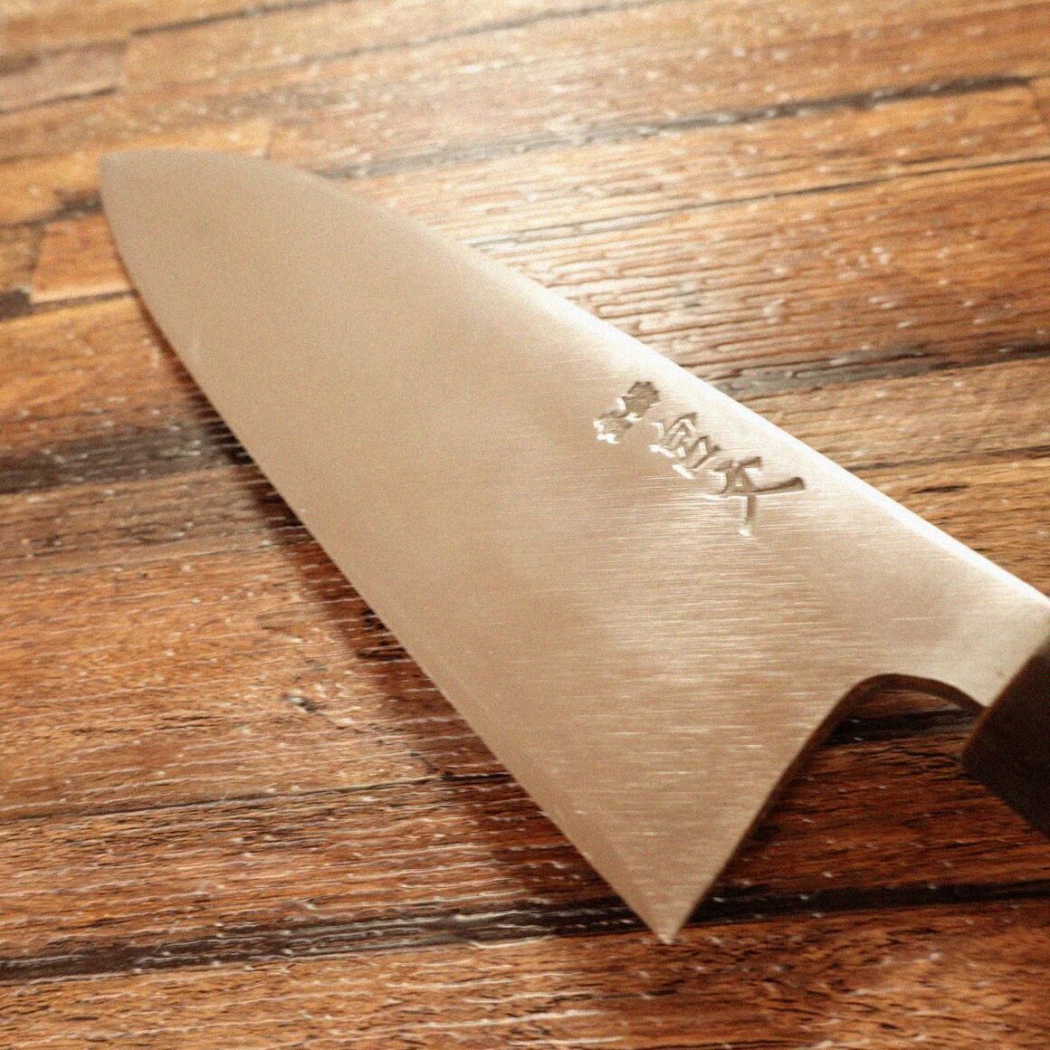 宮文 出刃包丁 研ぎ済 水牛柄 片刃 ハガネ 170mm - メルカリ