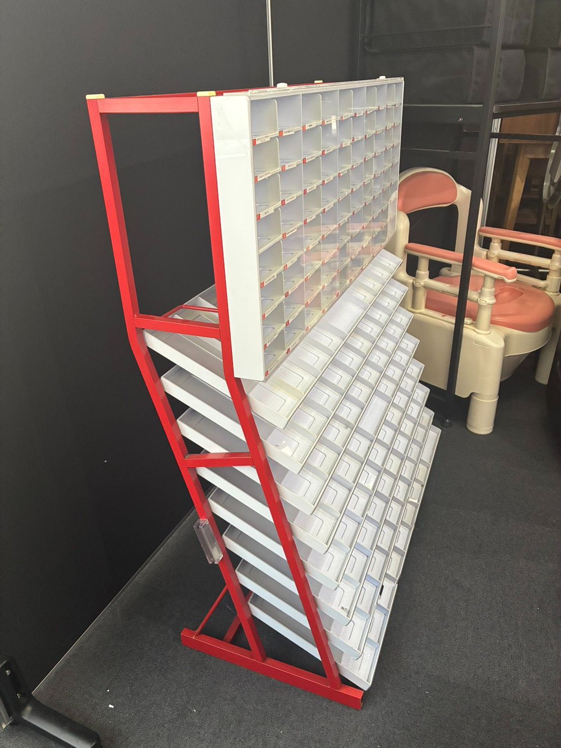 TOMICA販売用　什器　ディスプレイラック　非売品 トミカ 店舗用品 非売品】 陳列什器 ディスプレイラック 大容量