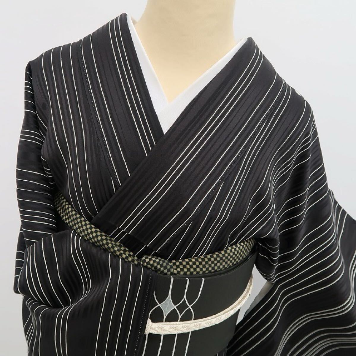 ❁tomihisa❁新品 ドット×ストライプ 着物\u201cありそうでない個性 