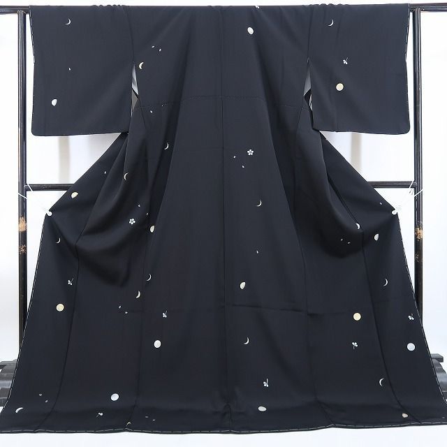 新品 月と桜 着物 正絹“自分流のプレミアム”仕付け糸付 小紋 5013 ❁tomihisa❁新品 月と桜 着物 正絹“創作小紋でお洒落を愉しむ！自分流