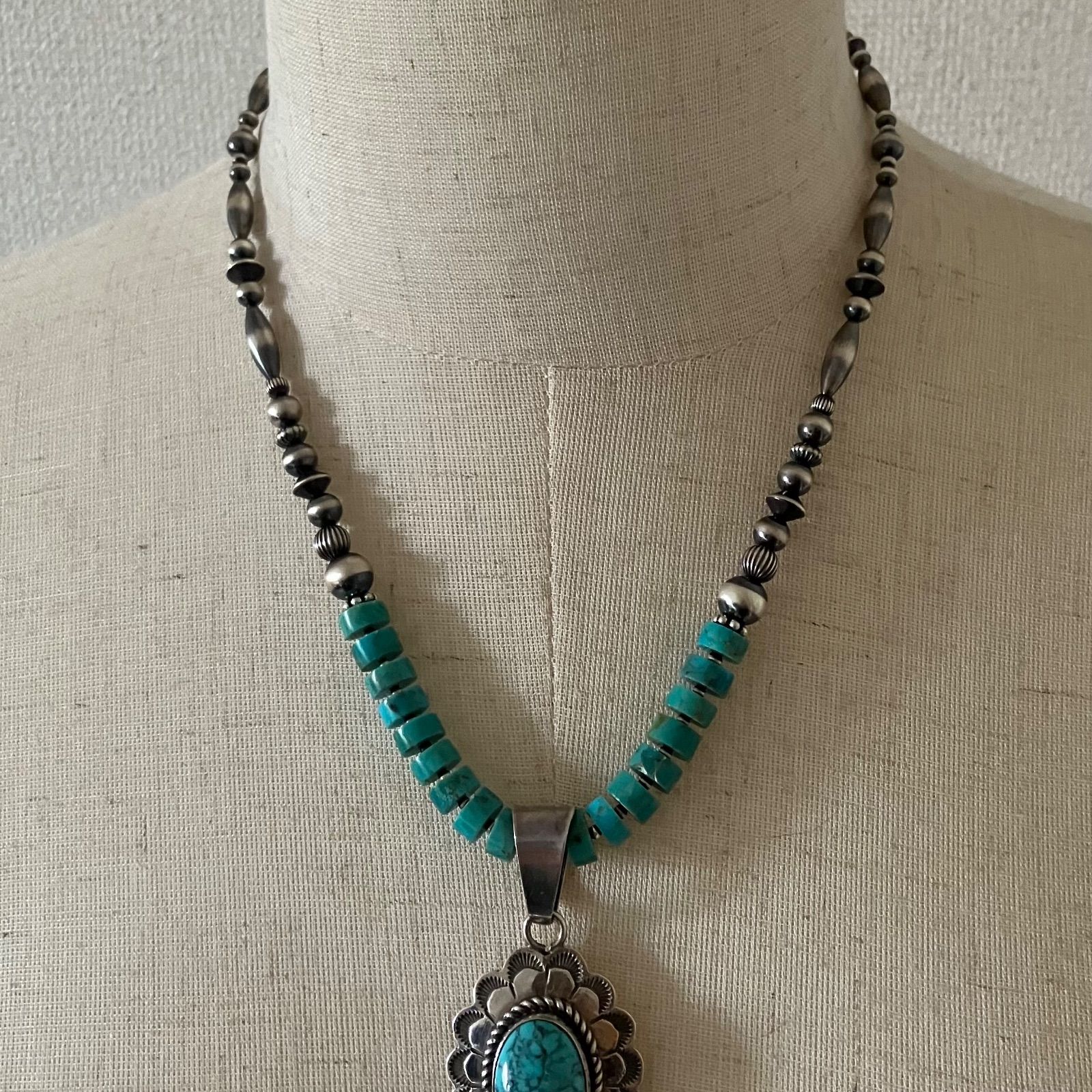 silver925ナバホパール×8mm天然ターコイズのボリューム ネックレス