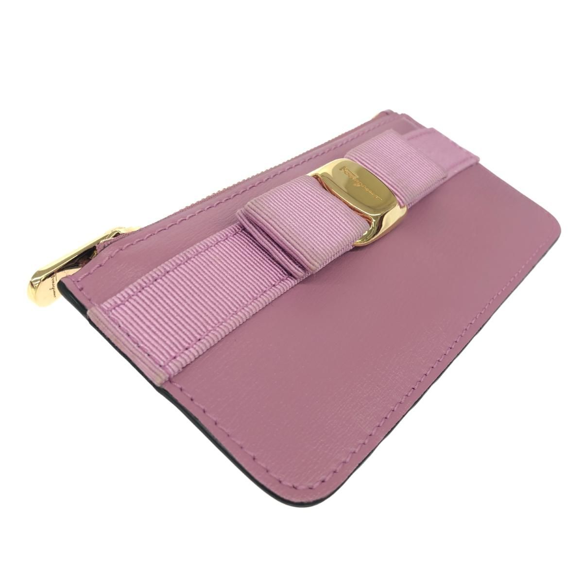 Salvatore Ferragamo サルヴァトーレフェラガモ フラグメントケース