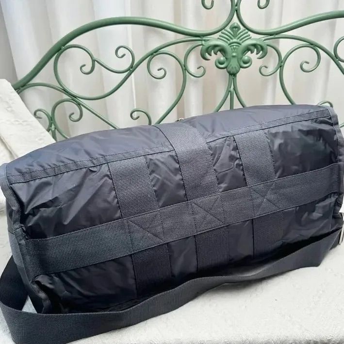美品LESPORTSACレスポートサック☆エッセンシャルボストン大容量グレー LeSportsac（レスポートサック） ボストンバッグ ESSENTIAL MEDIUM
