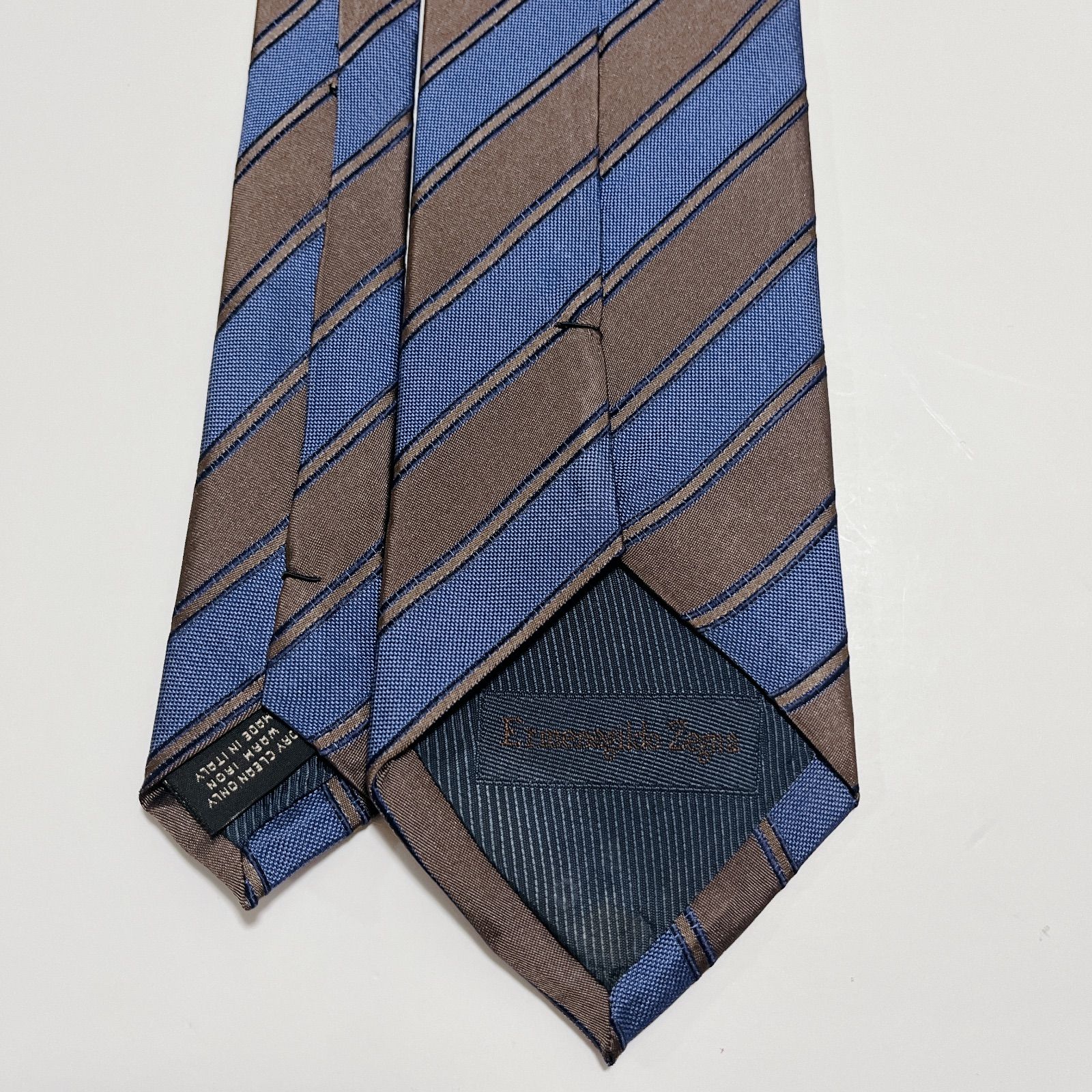 美品 エルメネジルドゼニア ネクタイ ハイブランド レジメンタル