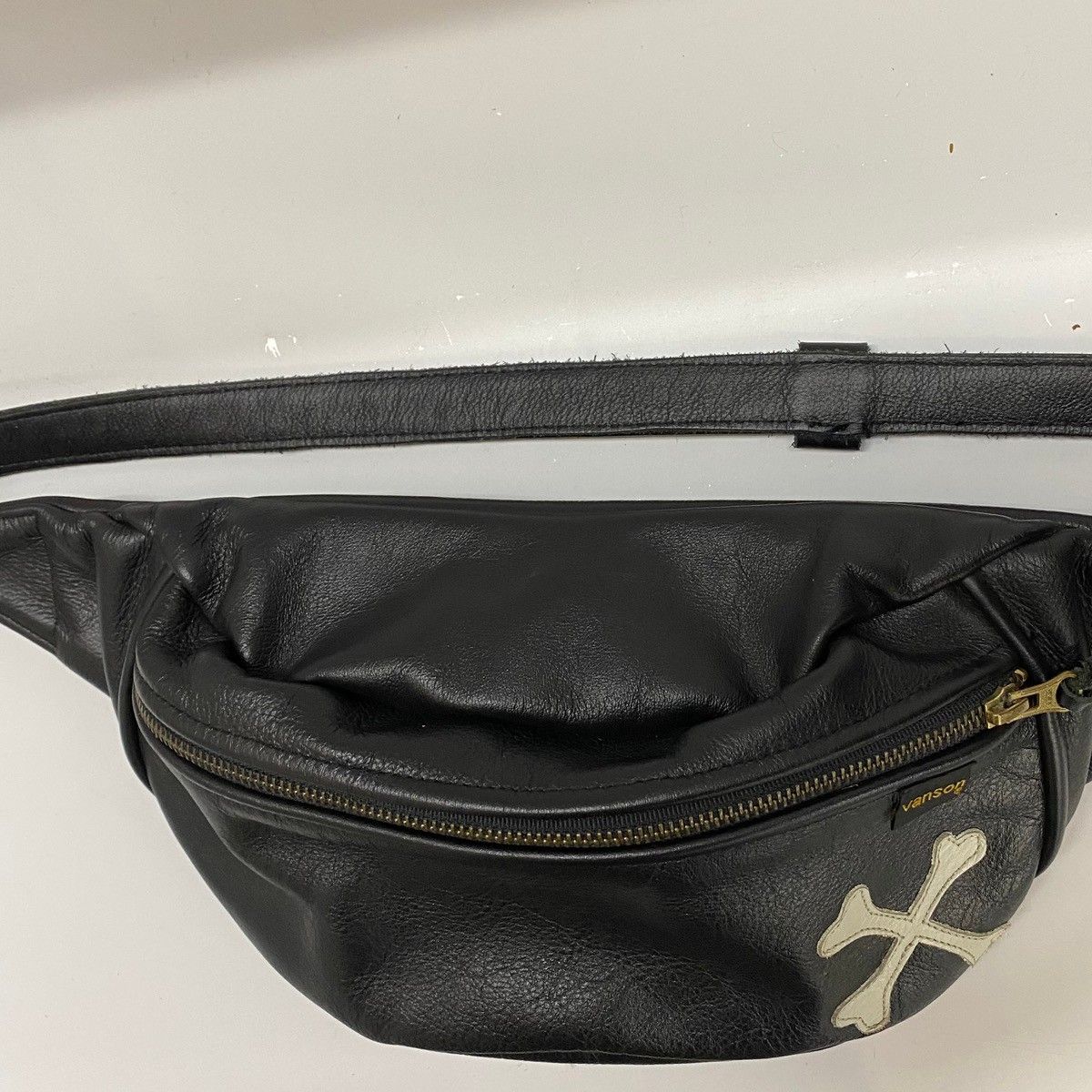 vanson ブラック ボディバッグ backdrop バンソン VANSON BACKDROP 別注 クロスボーン レザー ウエストバッグ