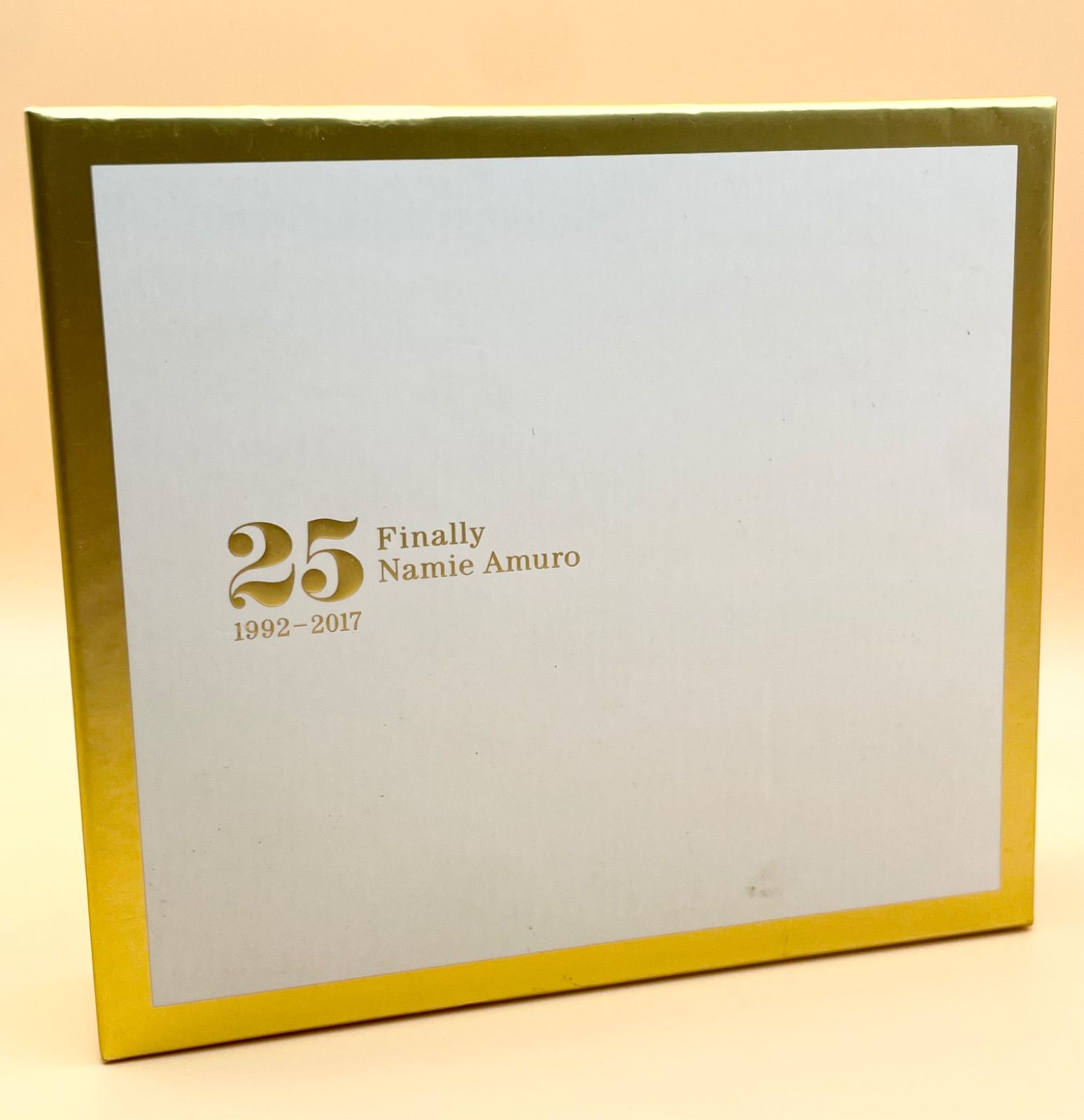 安室奈美恵 アナログ LP風CD 25周年の銀テ付き 宅配買取】安室ちゃんについて語る＆会場限定販売レコード紹介