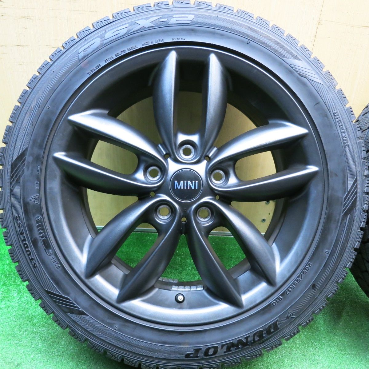 ほぼ未使用！キレイ☆MINI R60 ミニ クロスオーバー 純正 205/55R17