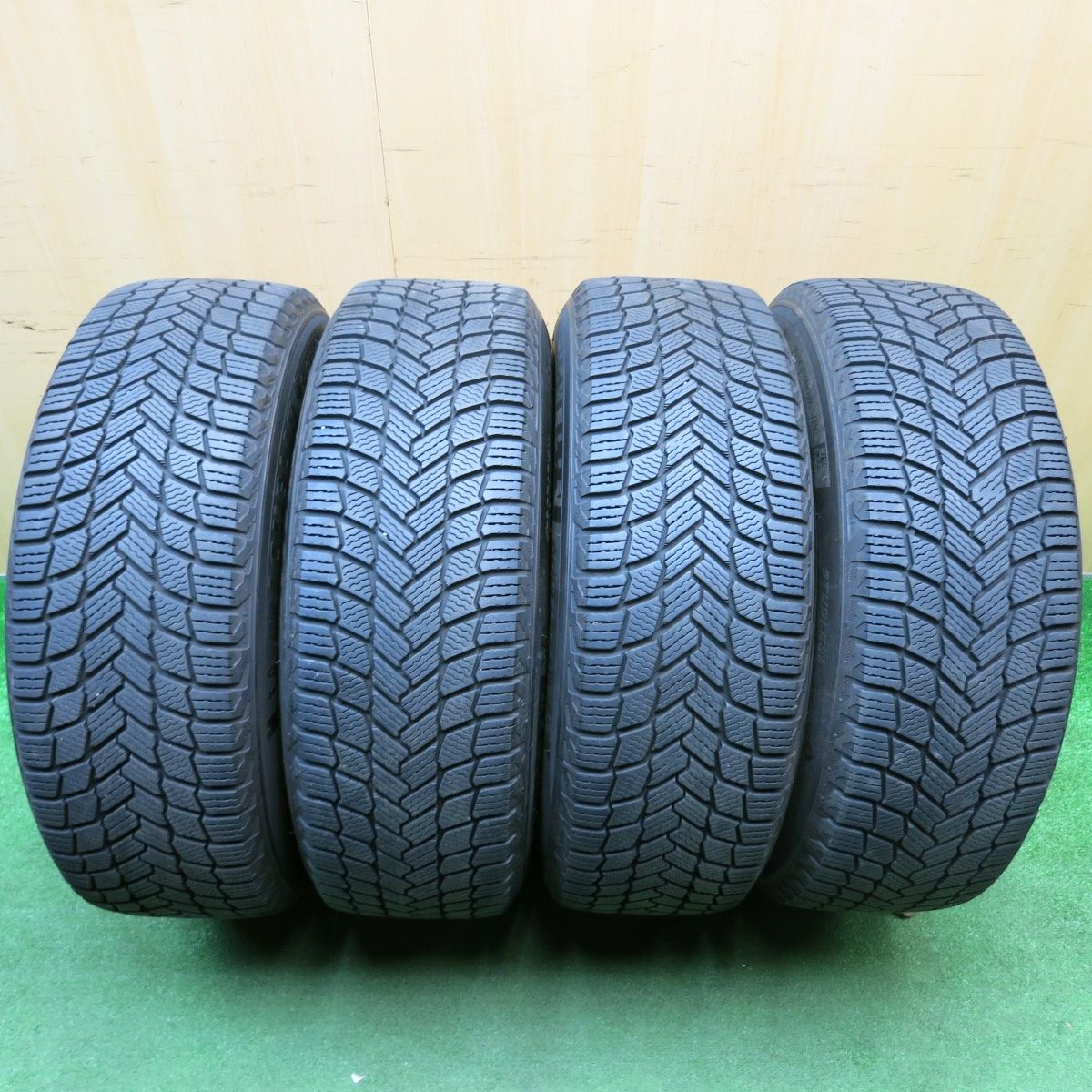 バリ溝！22年！キレイ！9分☆ボルボ 等 EURO ZWEI FK-10 235/60R18