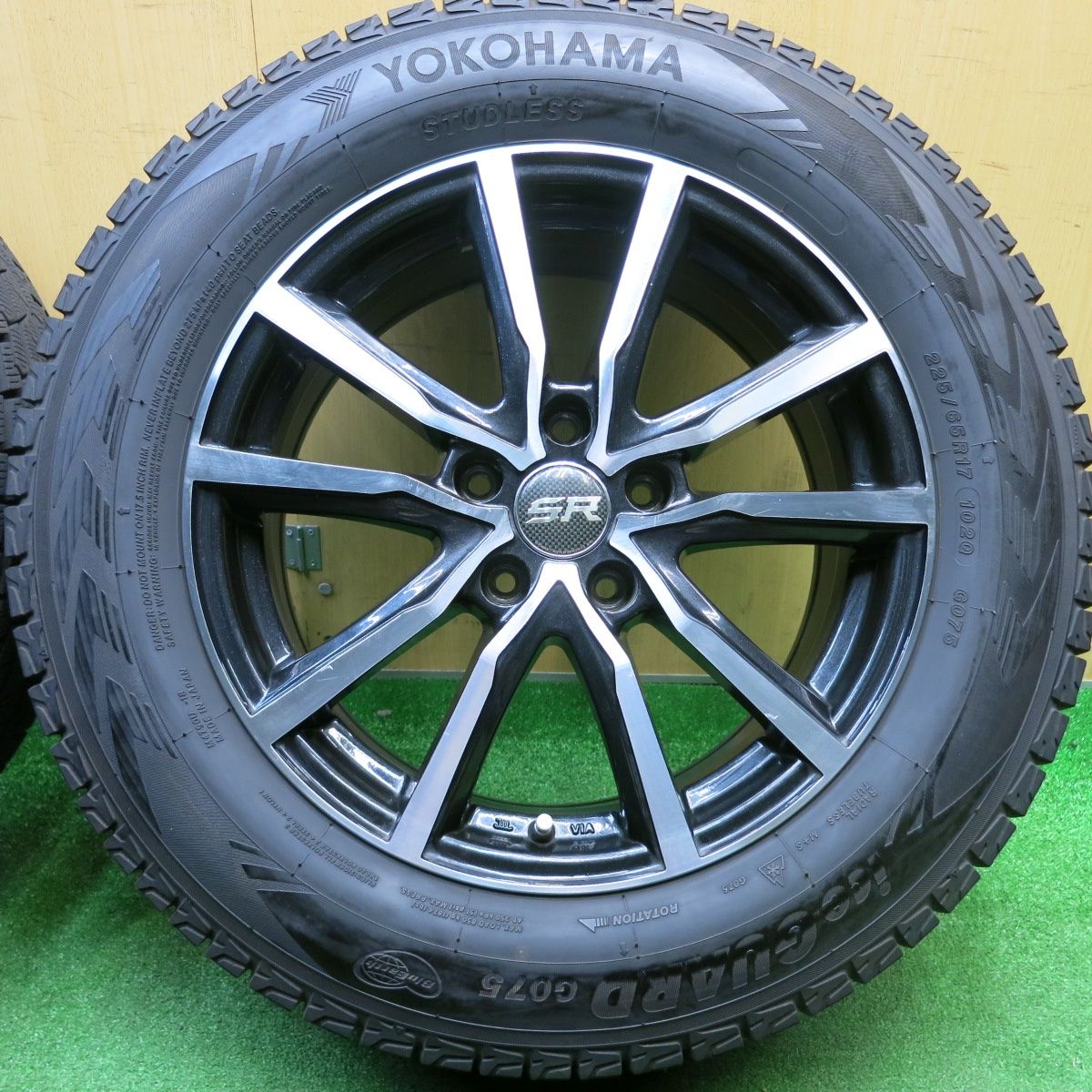 バリ溝！21年！9.5分☆スタッドレス 225/65R17 ヨコハマ アイスガード