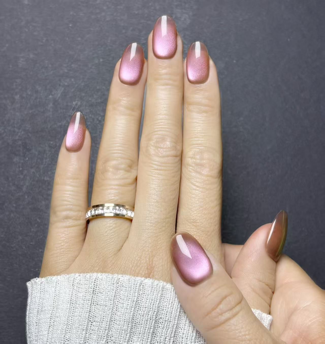 [Spring Fair] OHMI GALLERY Magnetic Nail Tips, Short Oval, One Color, 100% Handmade, Luxurious, Unisex, NTSOMSC Fig