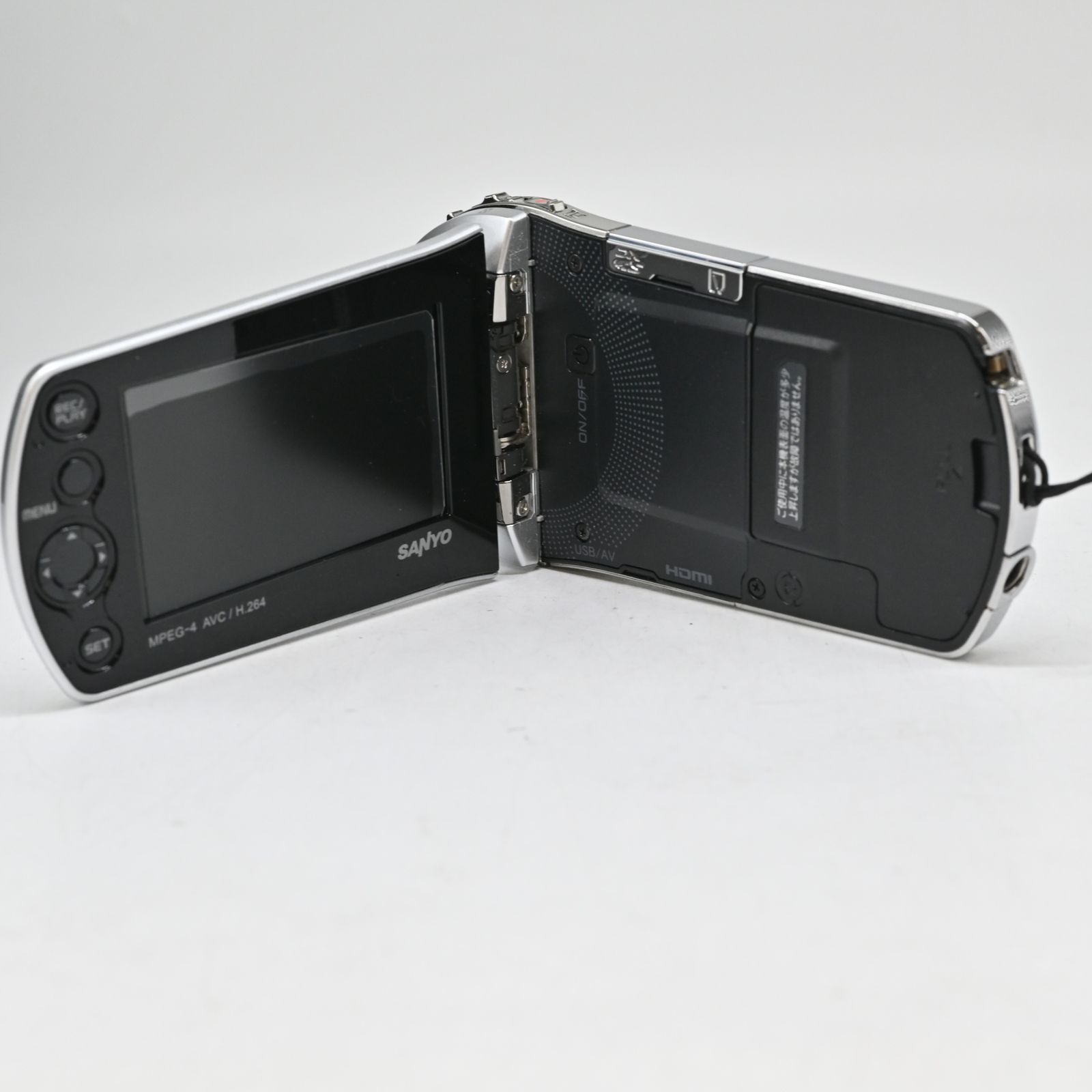 美品】SANYO デジタルムービーカメラ Xacti CS1 シルバー DMX-CS1(S