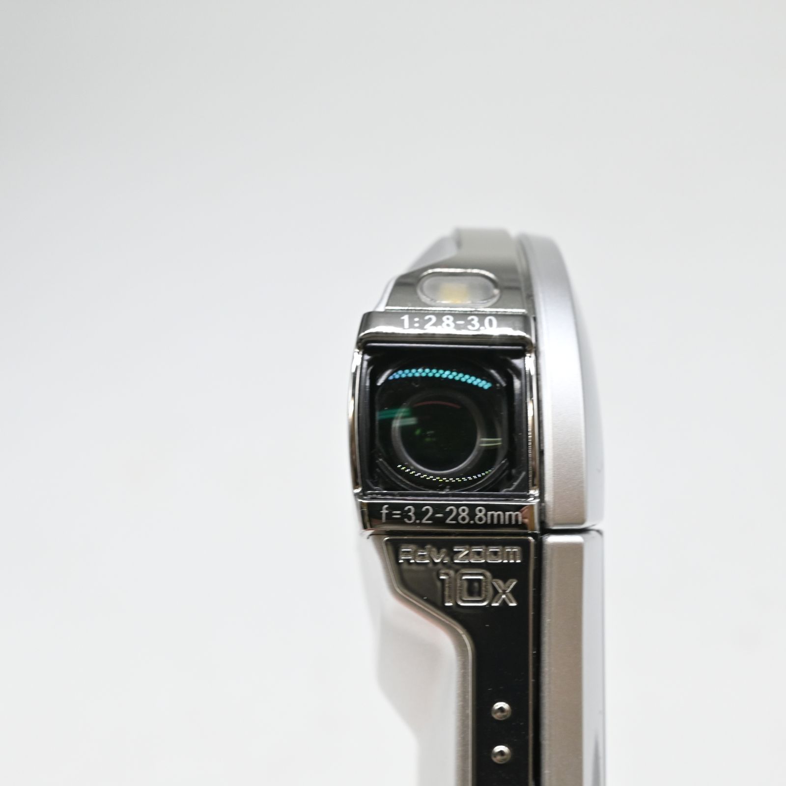 美品】SANYO デジタルムービーカメラ Xacti CS1 シルバー DMX-CS1(S