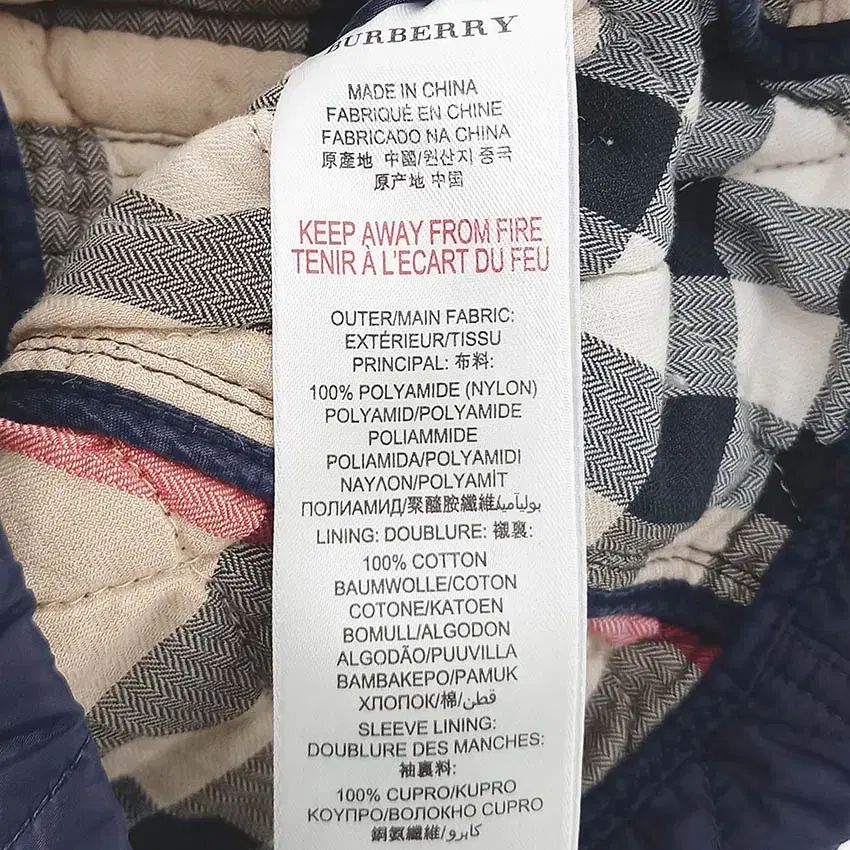 BURBERRY バーバリー キッズ ファッション フード取り外し