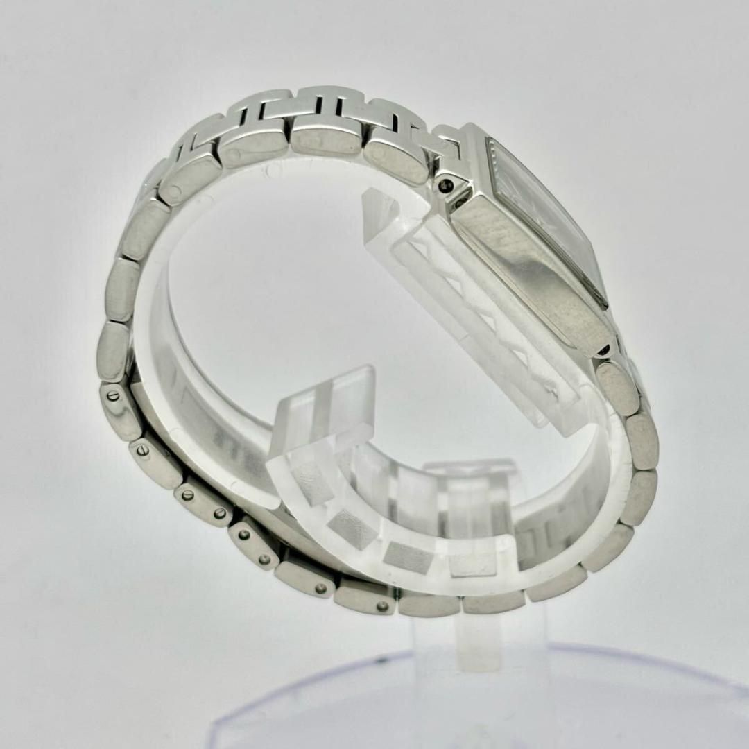 新品電池】GIVENCHY レディース 腕時計 スクエア シルバー ドレス