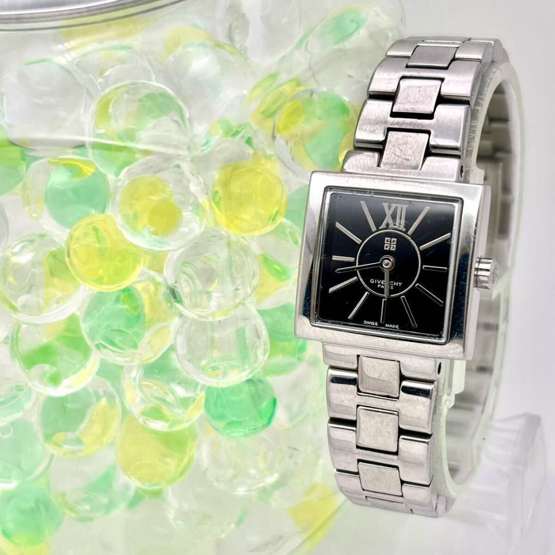 新品電池】GIVENCHY レディース 腕時計 スクエア シルバー ドレス