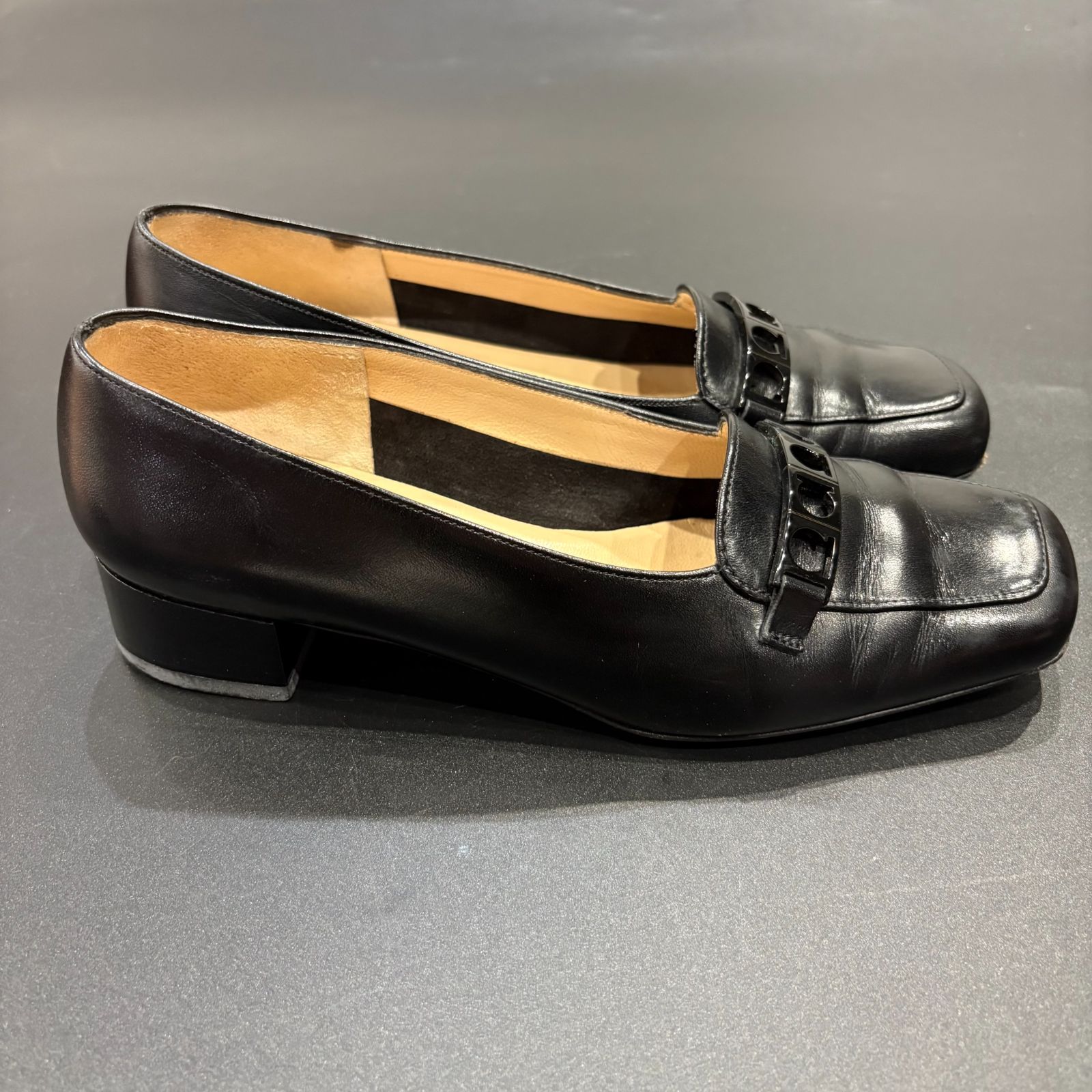 サルバトーレフェラガモパンプス Salvatore Ferragamo(サルヴァトーレフェラガモ) パンプスDL 69343 338