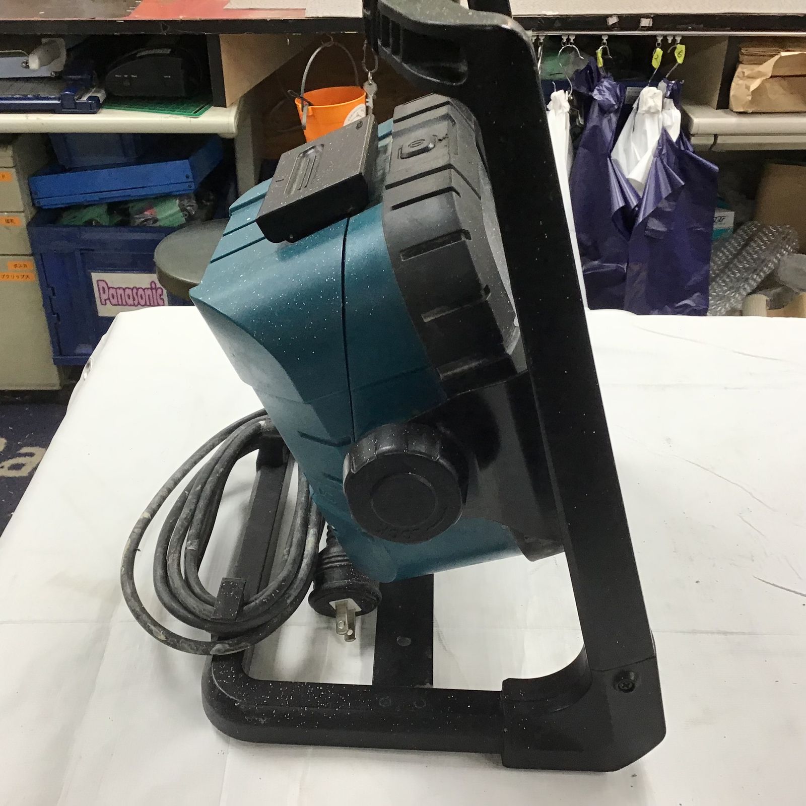 ☆マキタ(makita) コードレスLEDスタンドライト ML805【川崎店