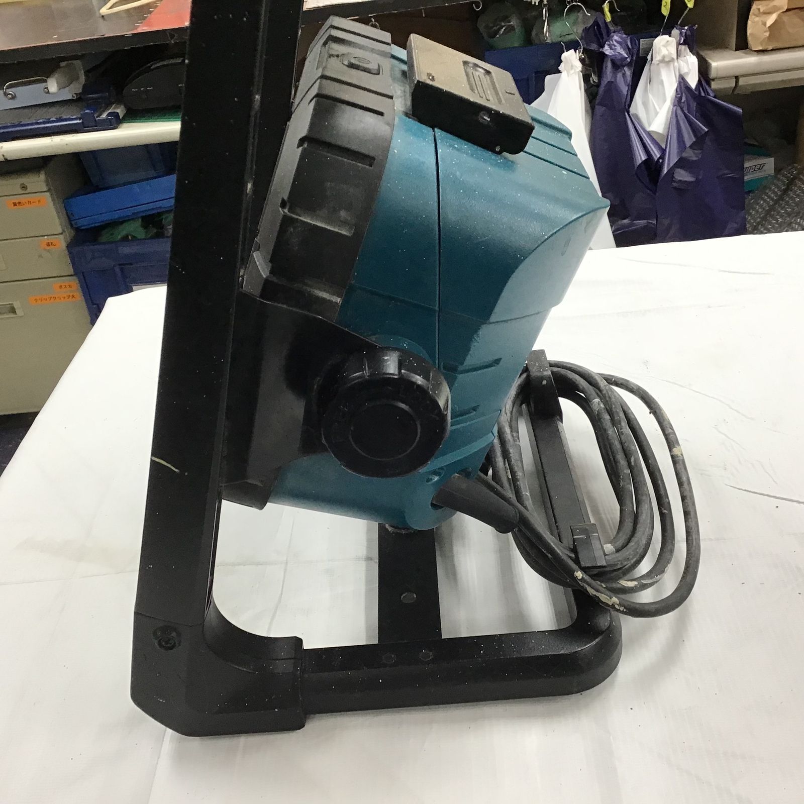 ☆マキタ(makita) コードレスLEDスタンドライト ML805【川崎店