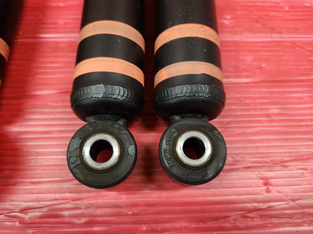 日産 E26 NV350 キャラバン 純正 ショックアブソーバー 1台分 56210