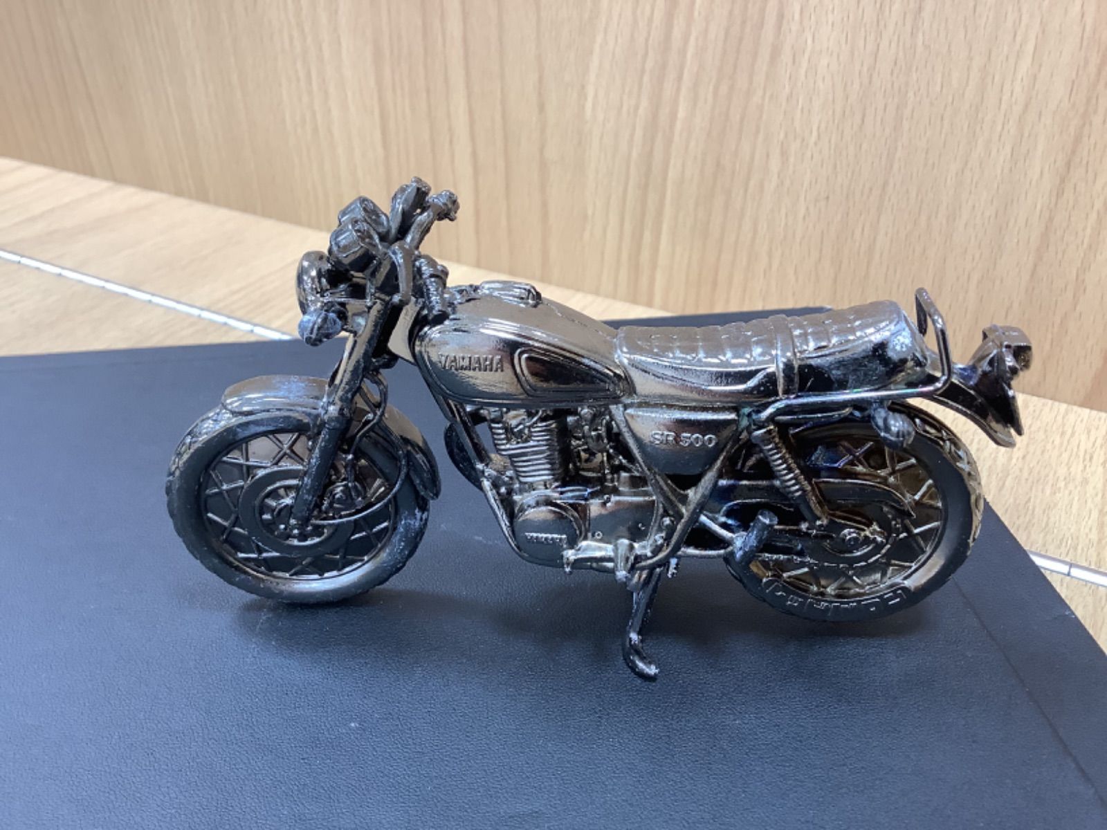 D1843 ヤマハ SR500 ミニレプリカ 世界の名車シリーズ vol．25 - メルカリ