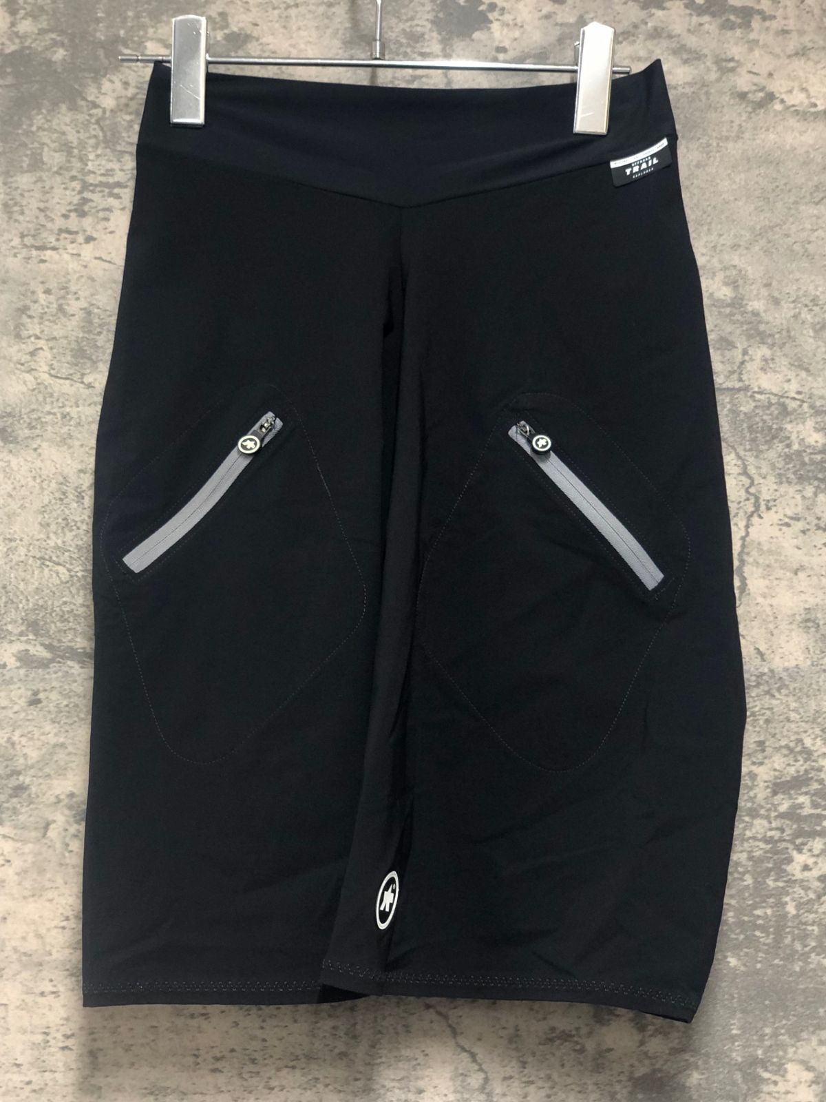 JC653 アソス ASSOS OFFROAD TRAIL HALF SHORTS CARGO カーゴ サイクルパンツ ショートパンツ 黒 XS