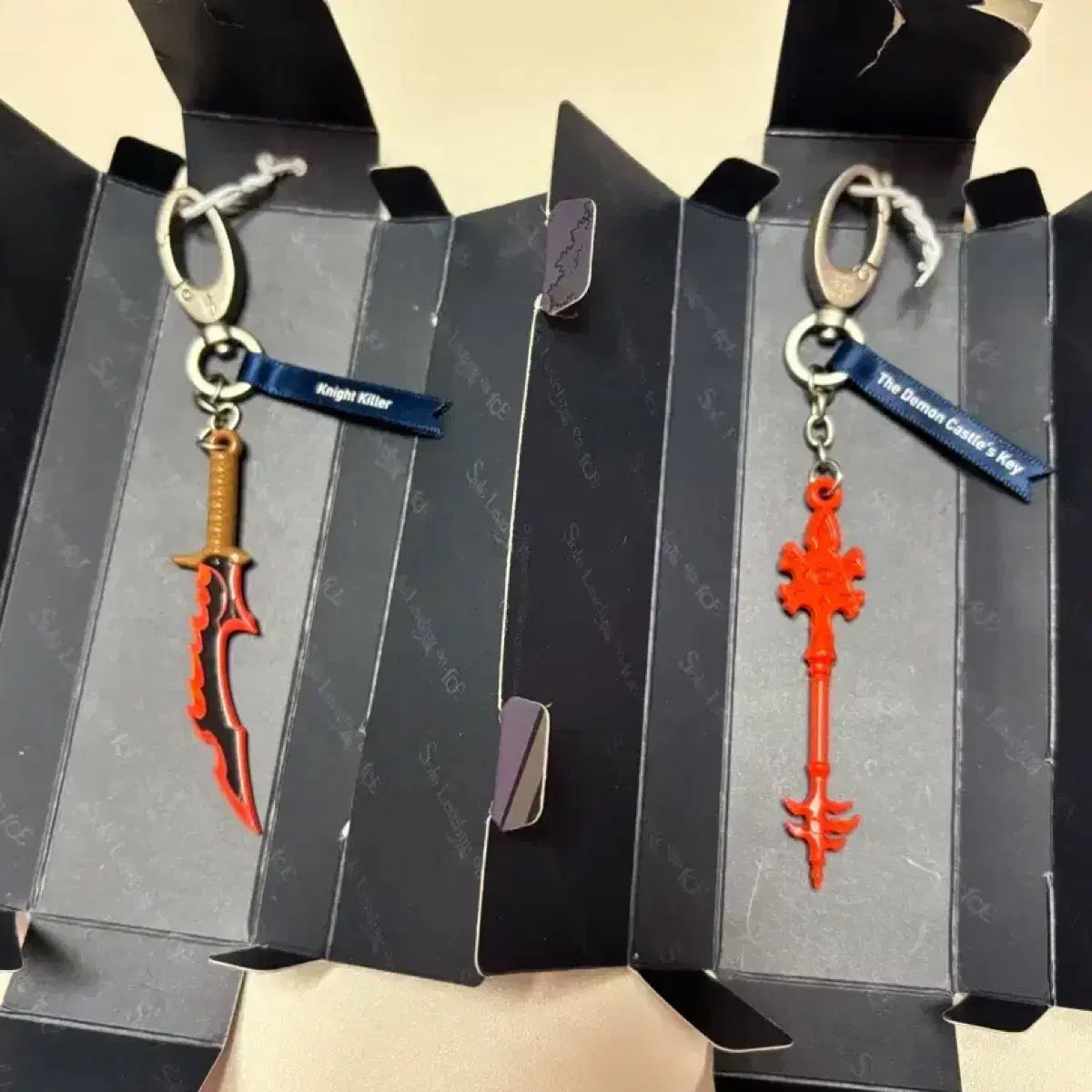 俺だけレベルアップ 俺レベ ナイトキラー 悪魔城 鍵 キーホルダー