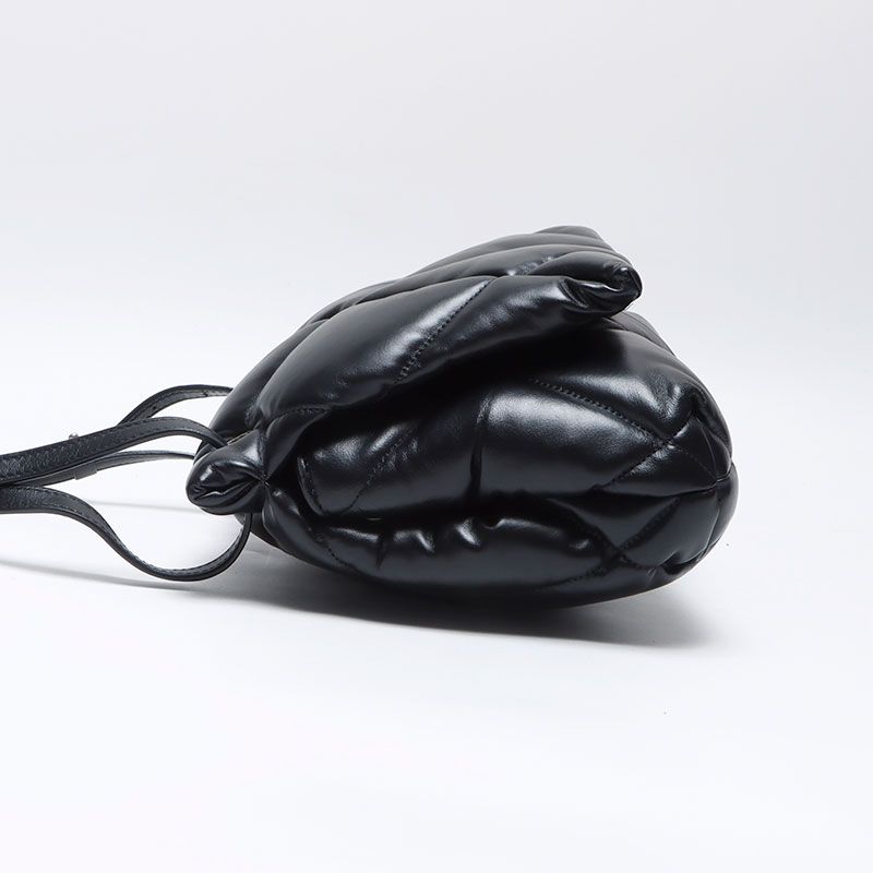 BALENCIAGA バレンシアガ ショルダーバッグ キルティング レザー TOUCH