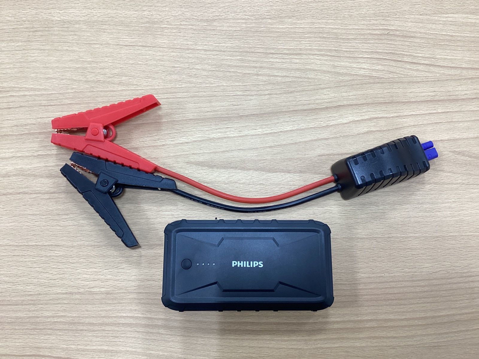 スマートフォン・携帯電話 PHILIPS ポータブルジャンプスターター