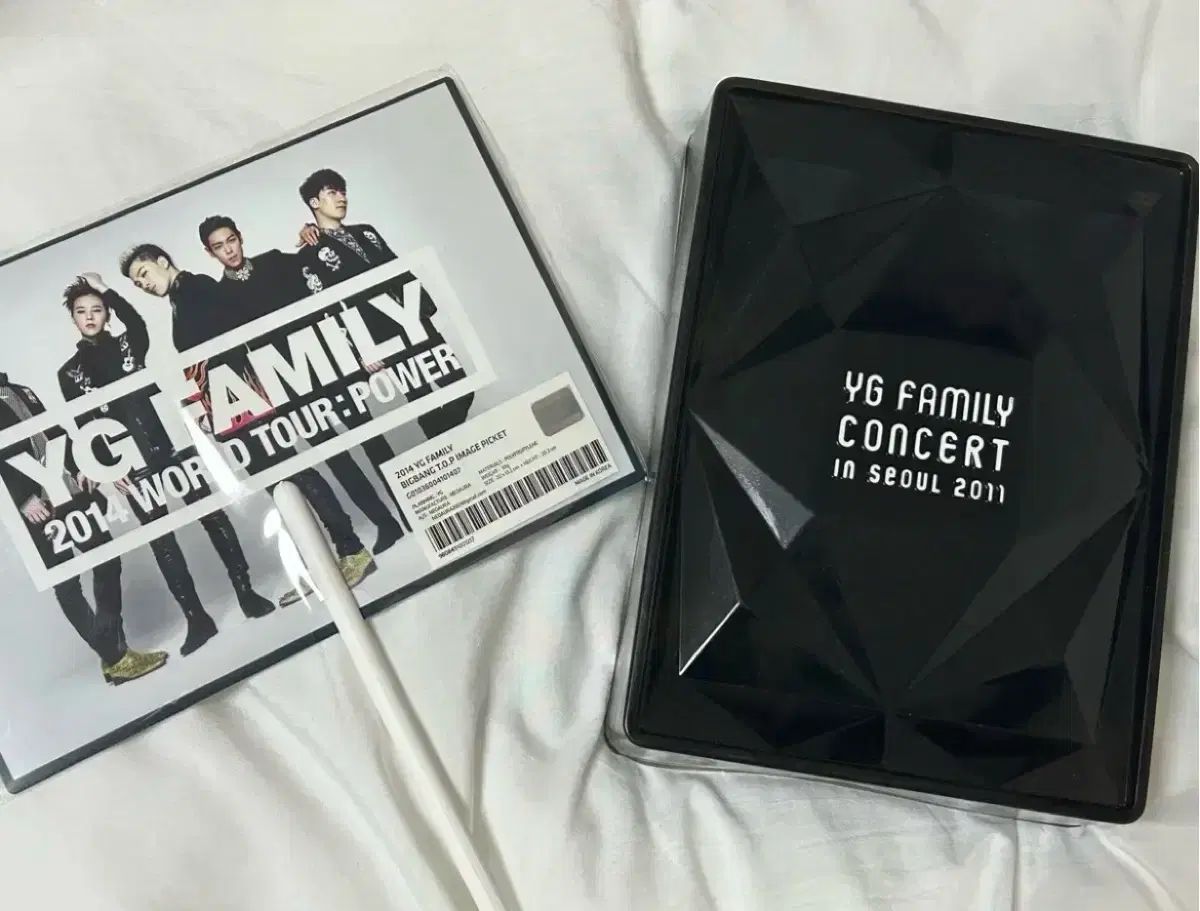 BIGBANG 2011 YG FAMILY コンサート DVD + T.O.P うちわ - メルカリ